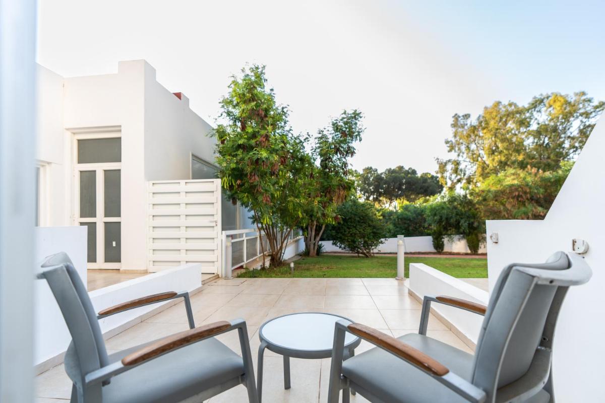 outdoor BBQ area