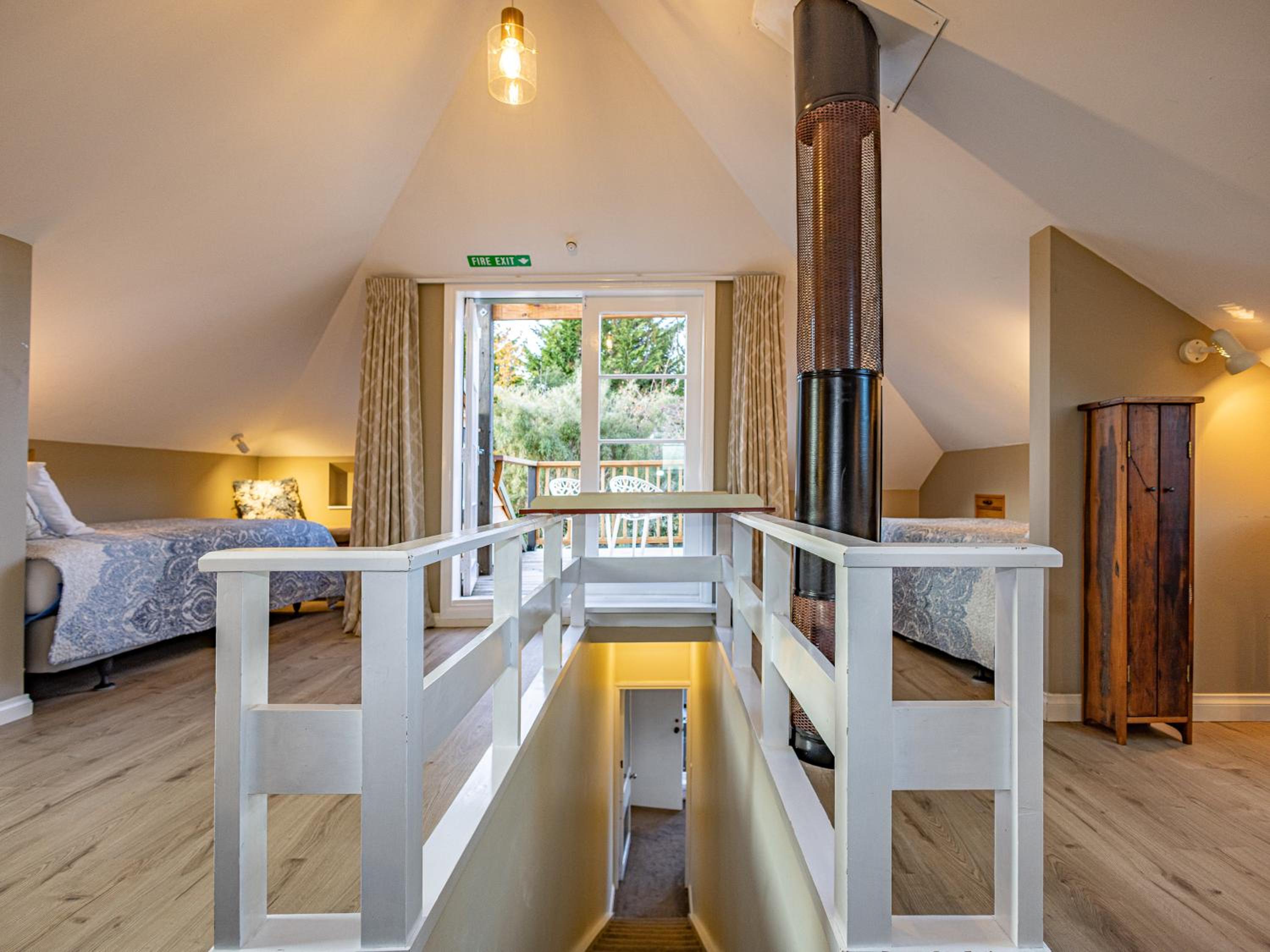 Rivendell - Horopito Holiday Home view 5