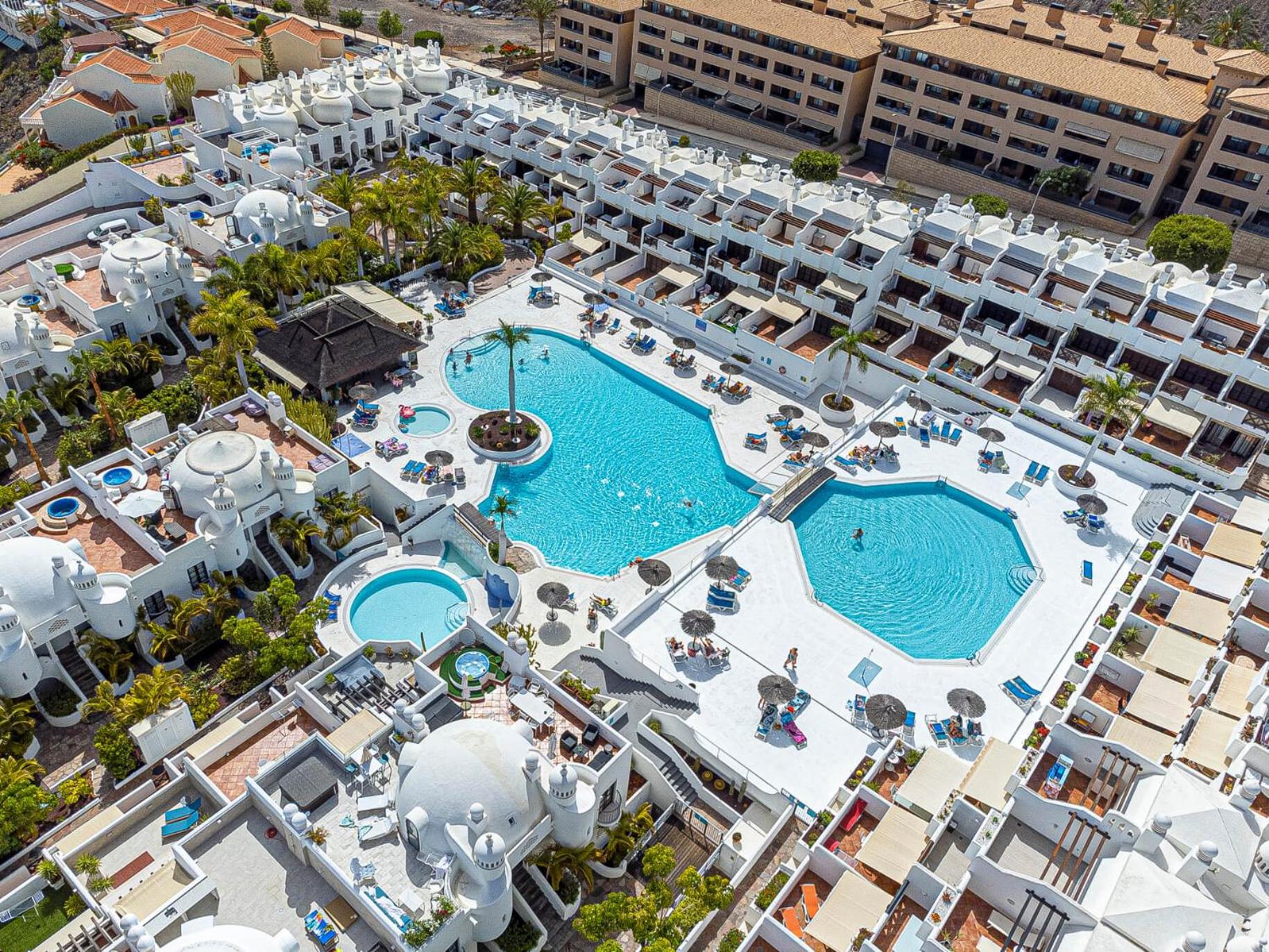 GO2TENERIFE Apart'Chaga Terrace, Pools & Free Parking view 3