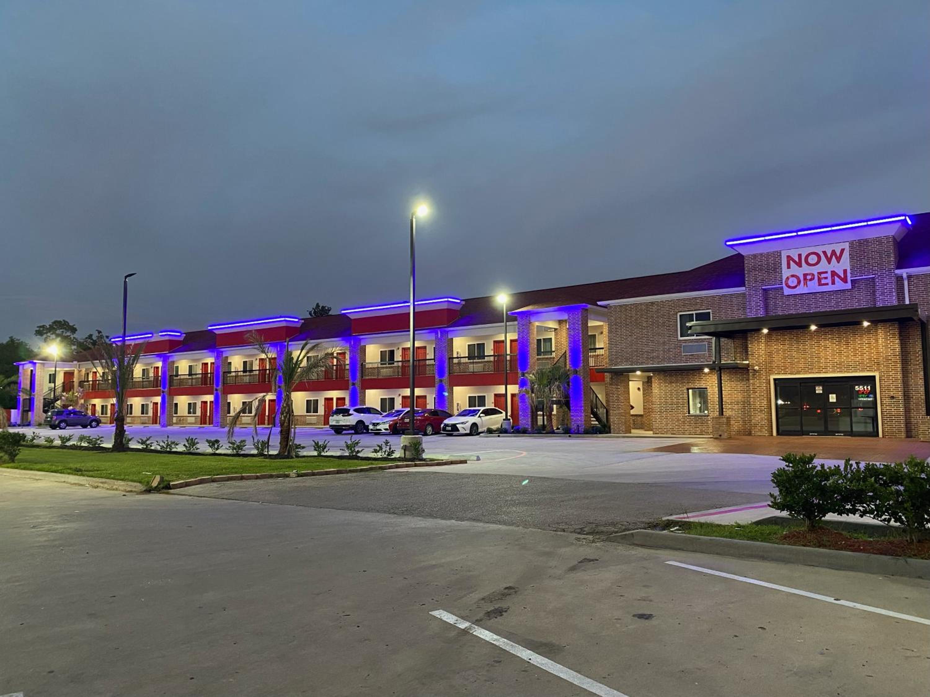 PALACEINN-ARCOLA