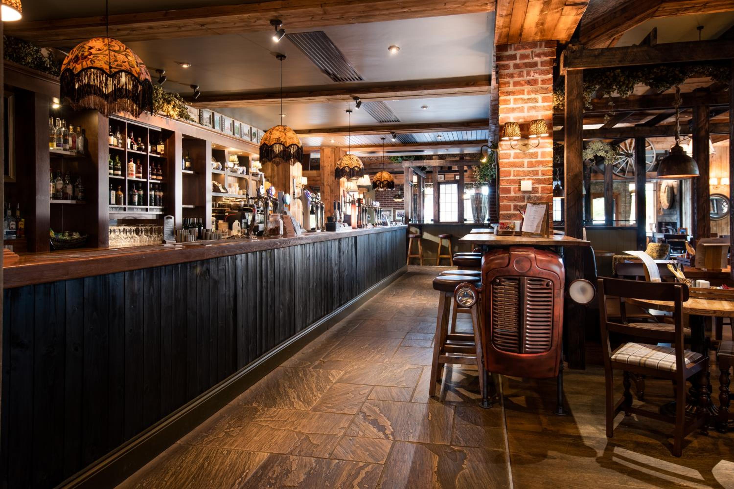 The Hog's Head Inn - The Inn Collection Group