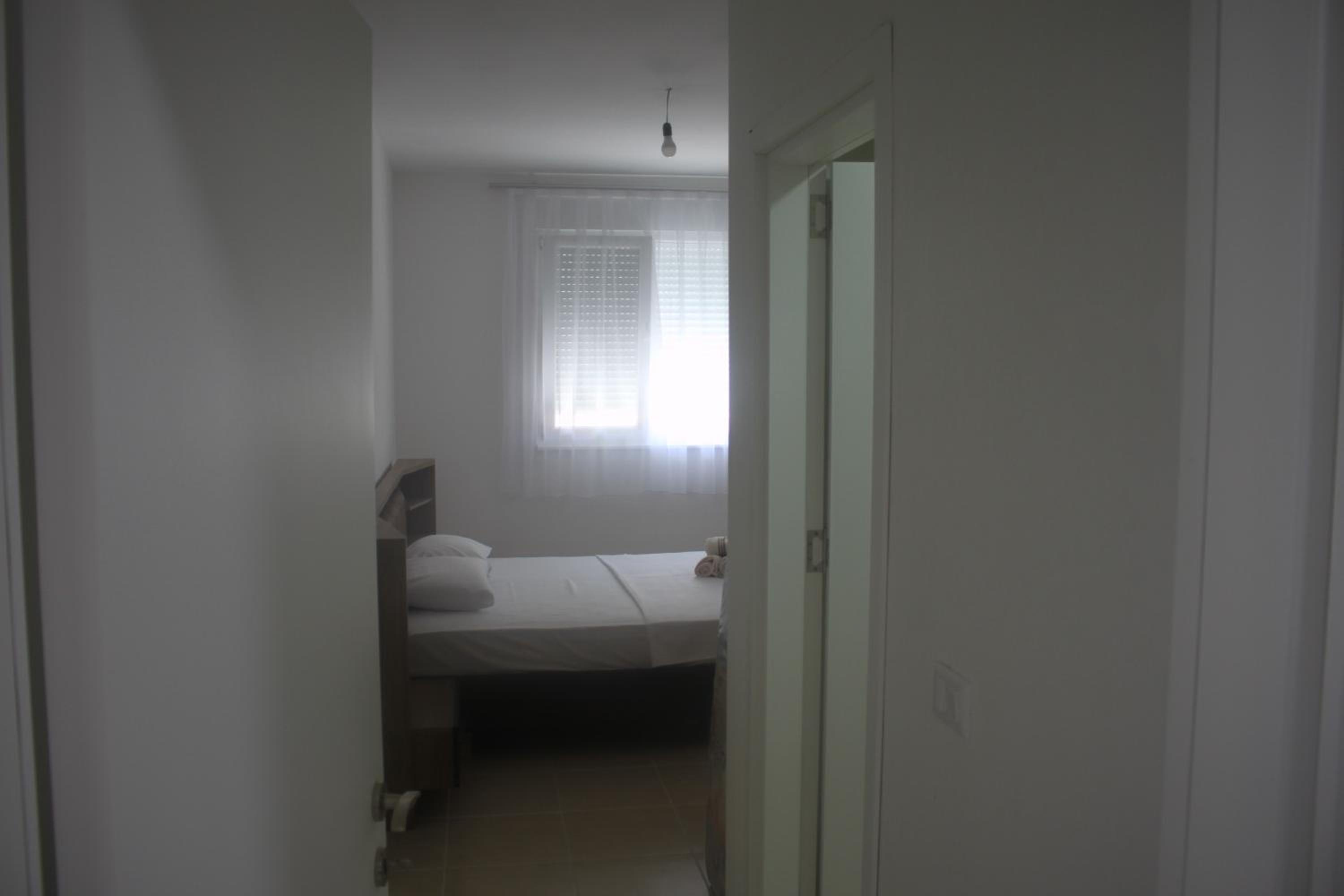 Everest Apartments Shengjin
