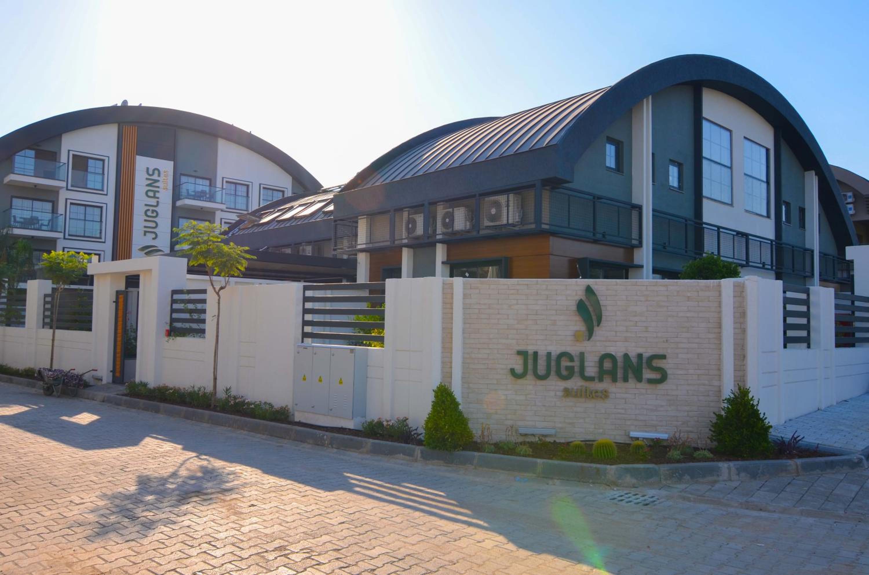 Juglans Suites - Image 38
