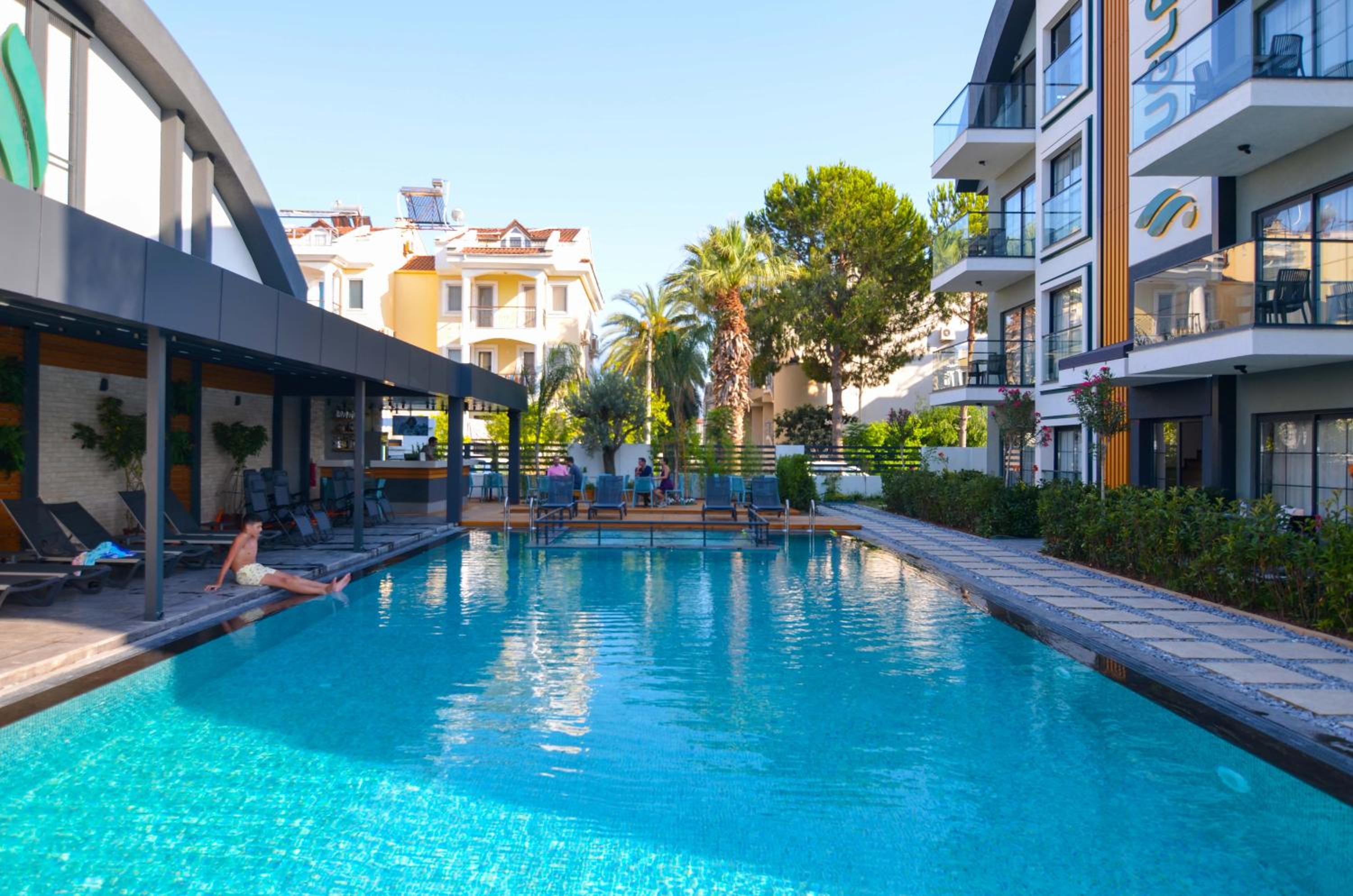 Juglans Suites - Image 35