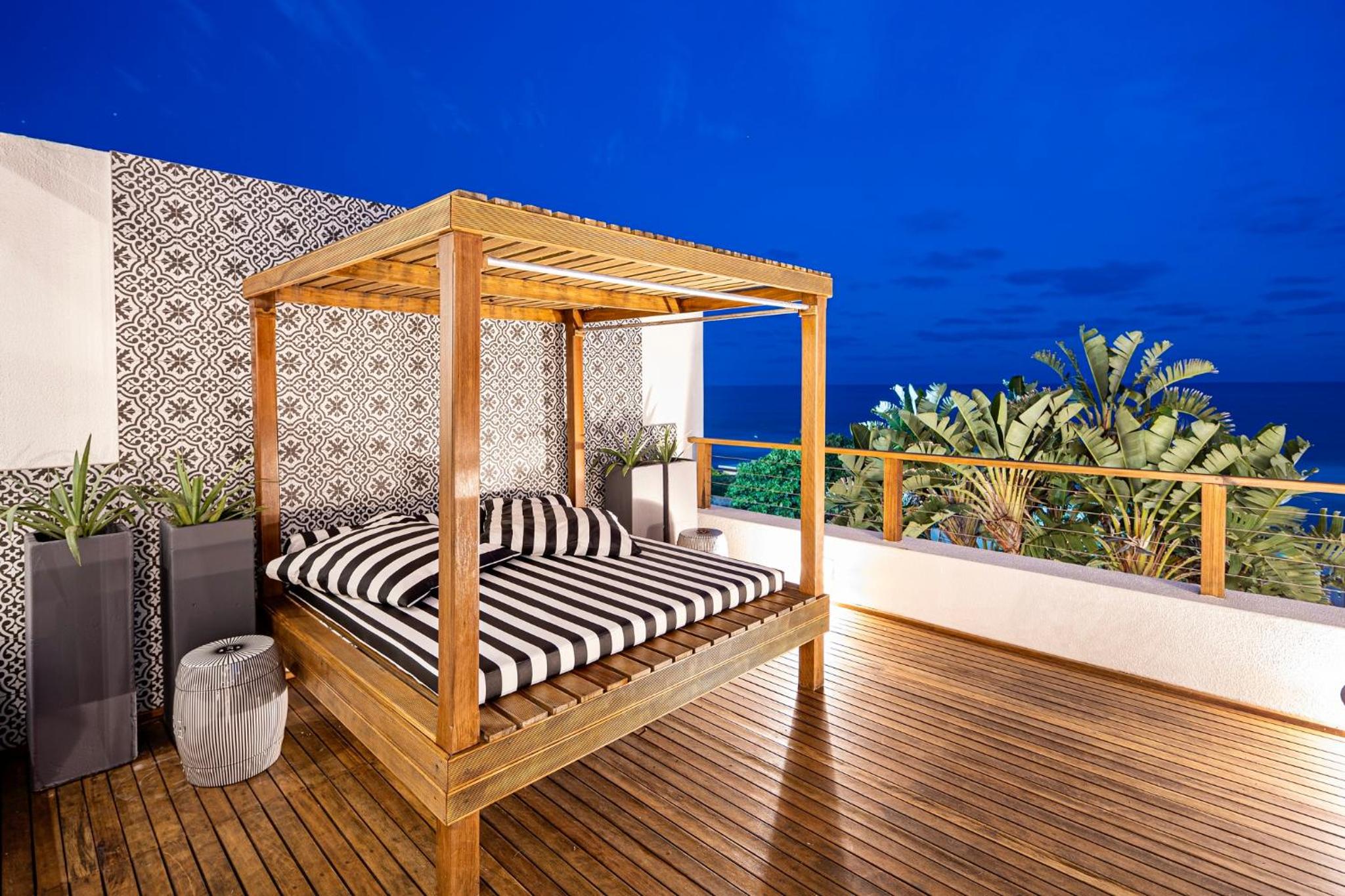 Dolphin Coast YOLO Spaces - The White House Boutique Villa