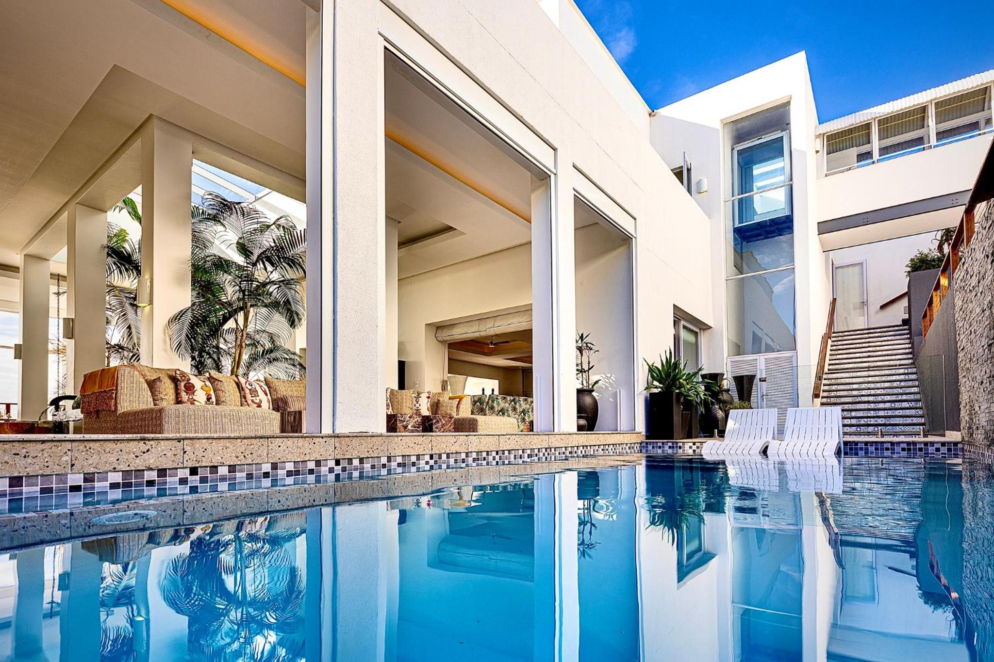 Dolphin Coast YOLO Spaces - The White House Boutique Villa