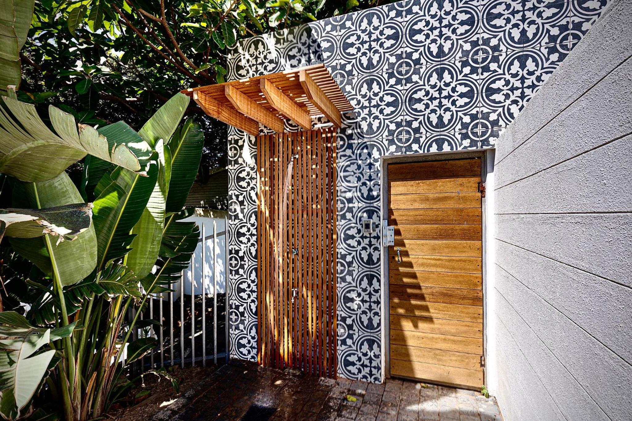 Dolphin Coast YOLO Spaces - The White House Boutique Villa