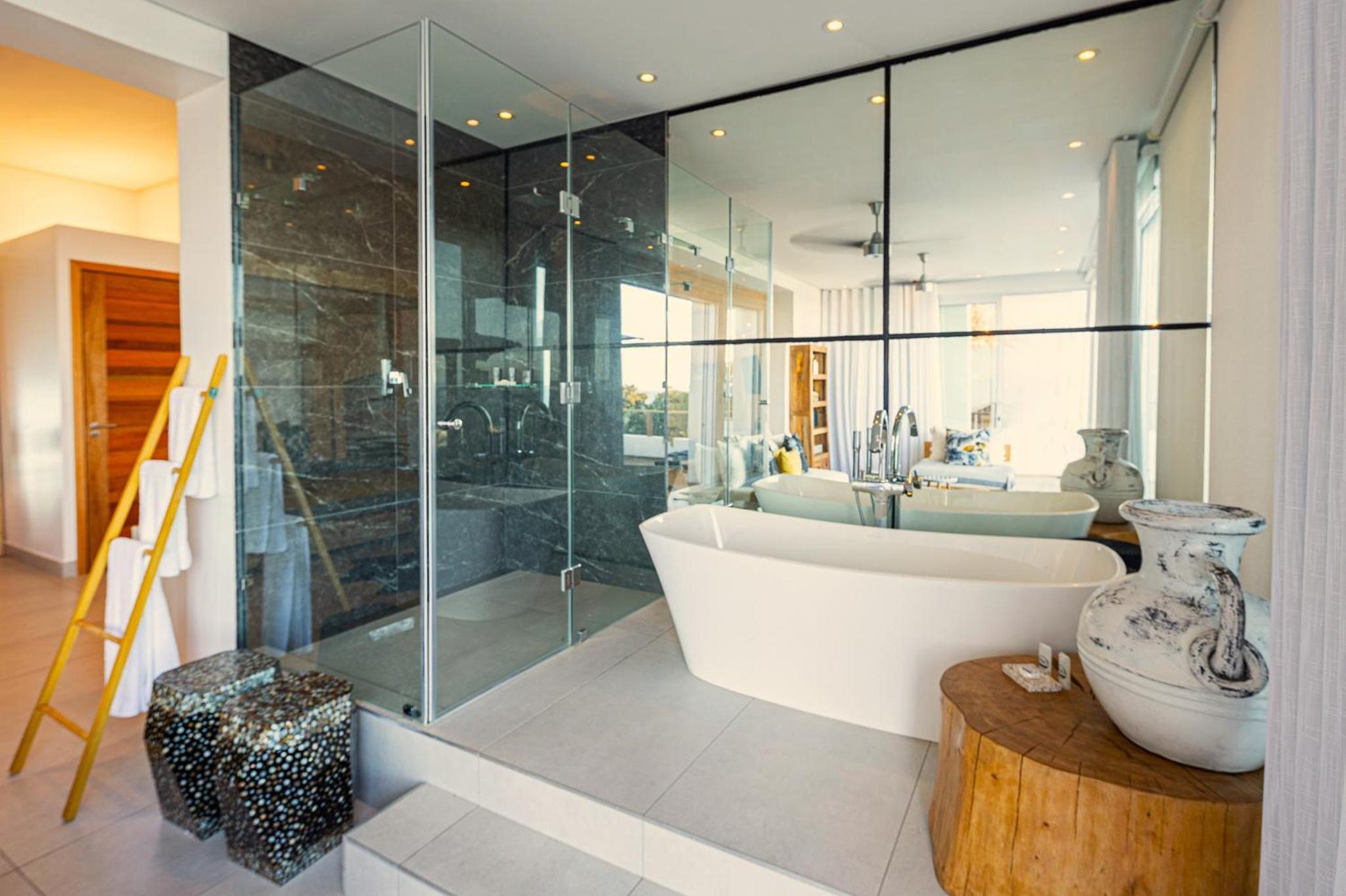 Dolphin Coast YOLO Spaces - The White House Boutique Villa