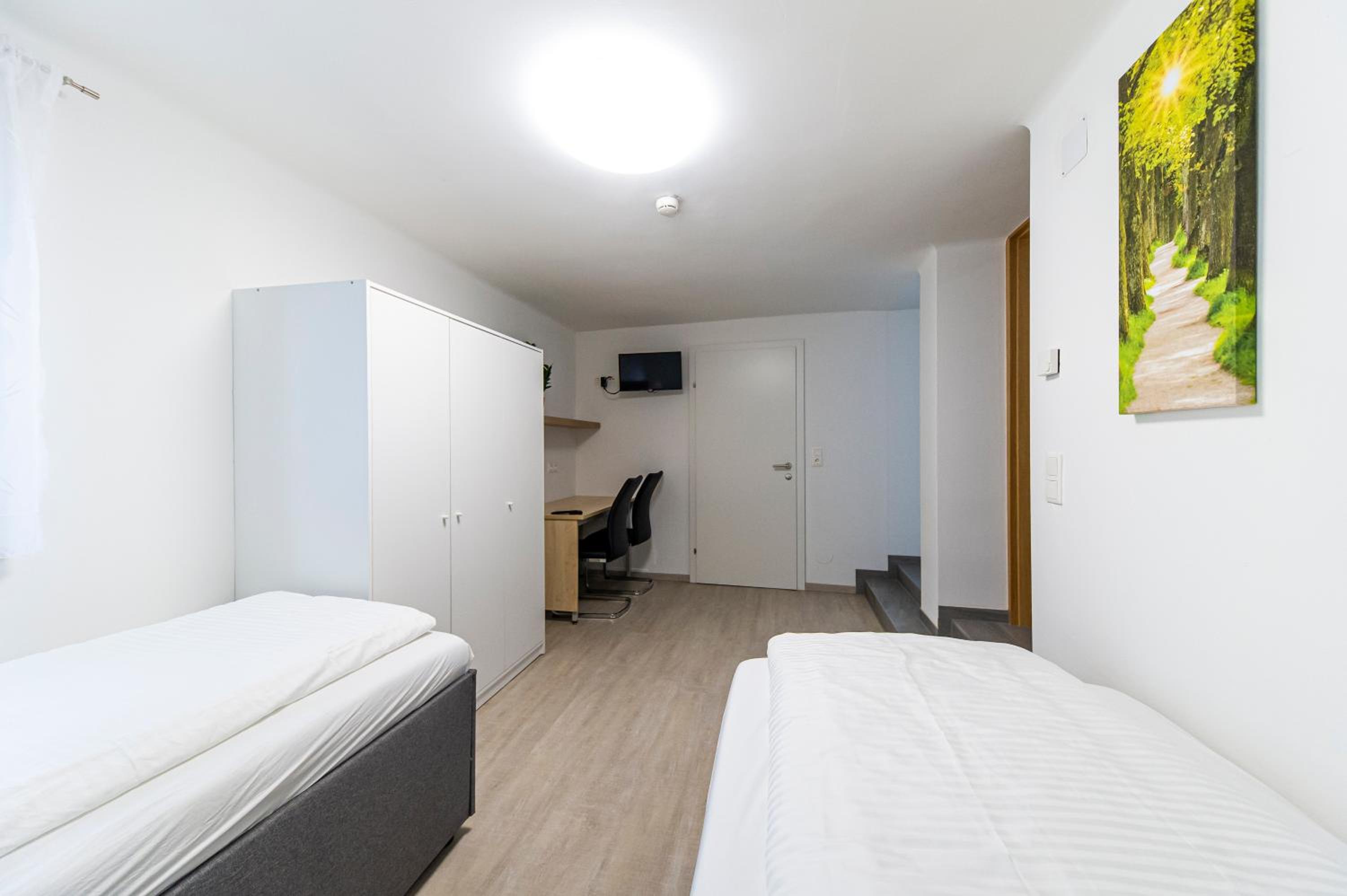 Zeltweg-Rooms