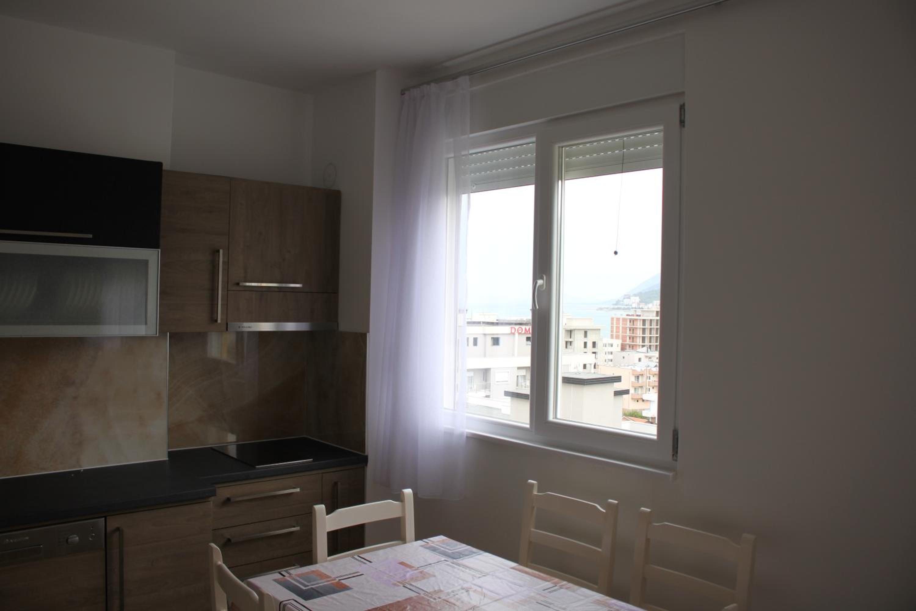 Everest Apartments Shengjin