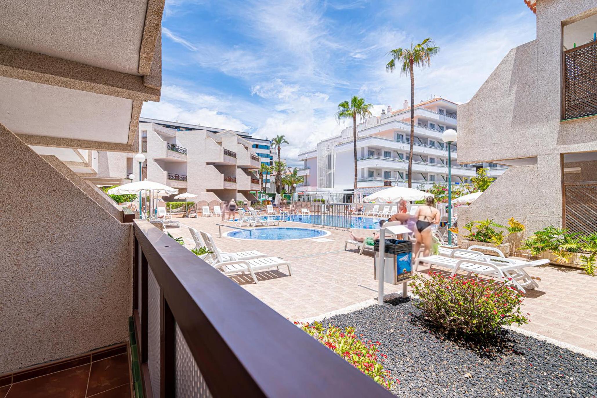 GO2TENERIFE Apart'Elisa Near the beach & Pool view photo 5