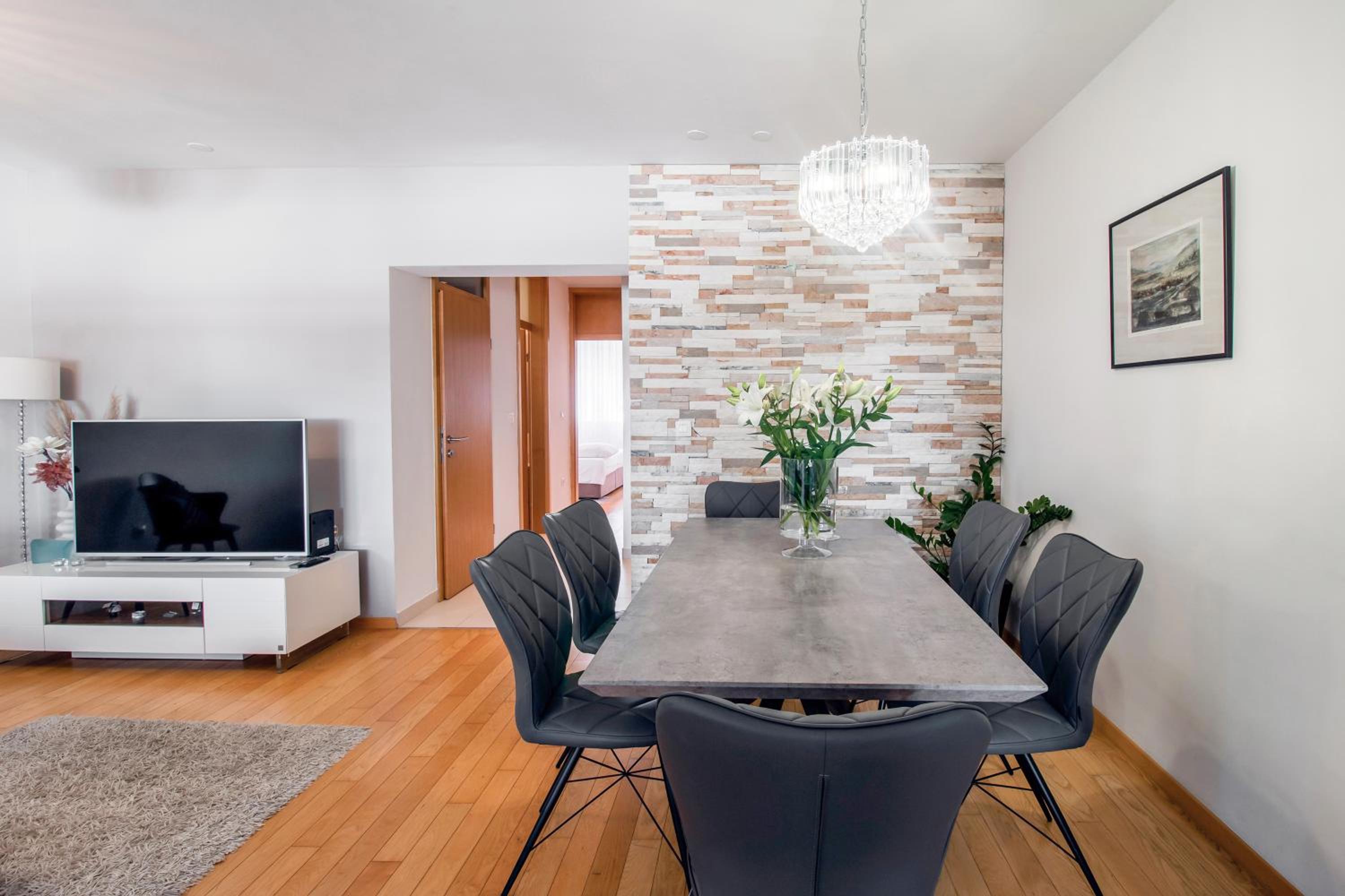 Apartment Montesa Zadar with free parking and balcony