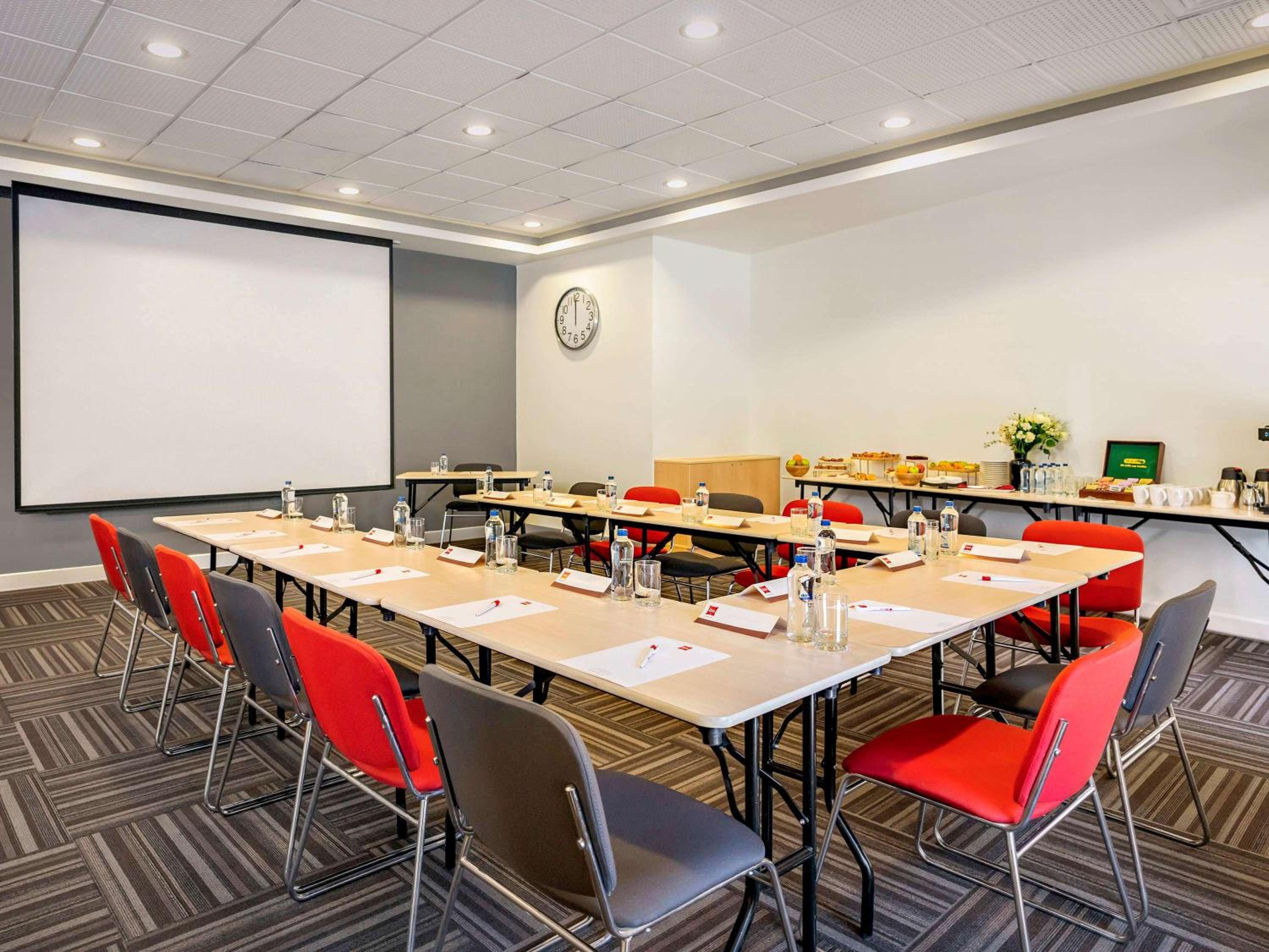 Ibis İzmir Alsancak - Image 15