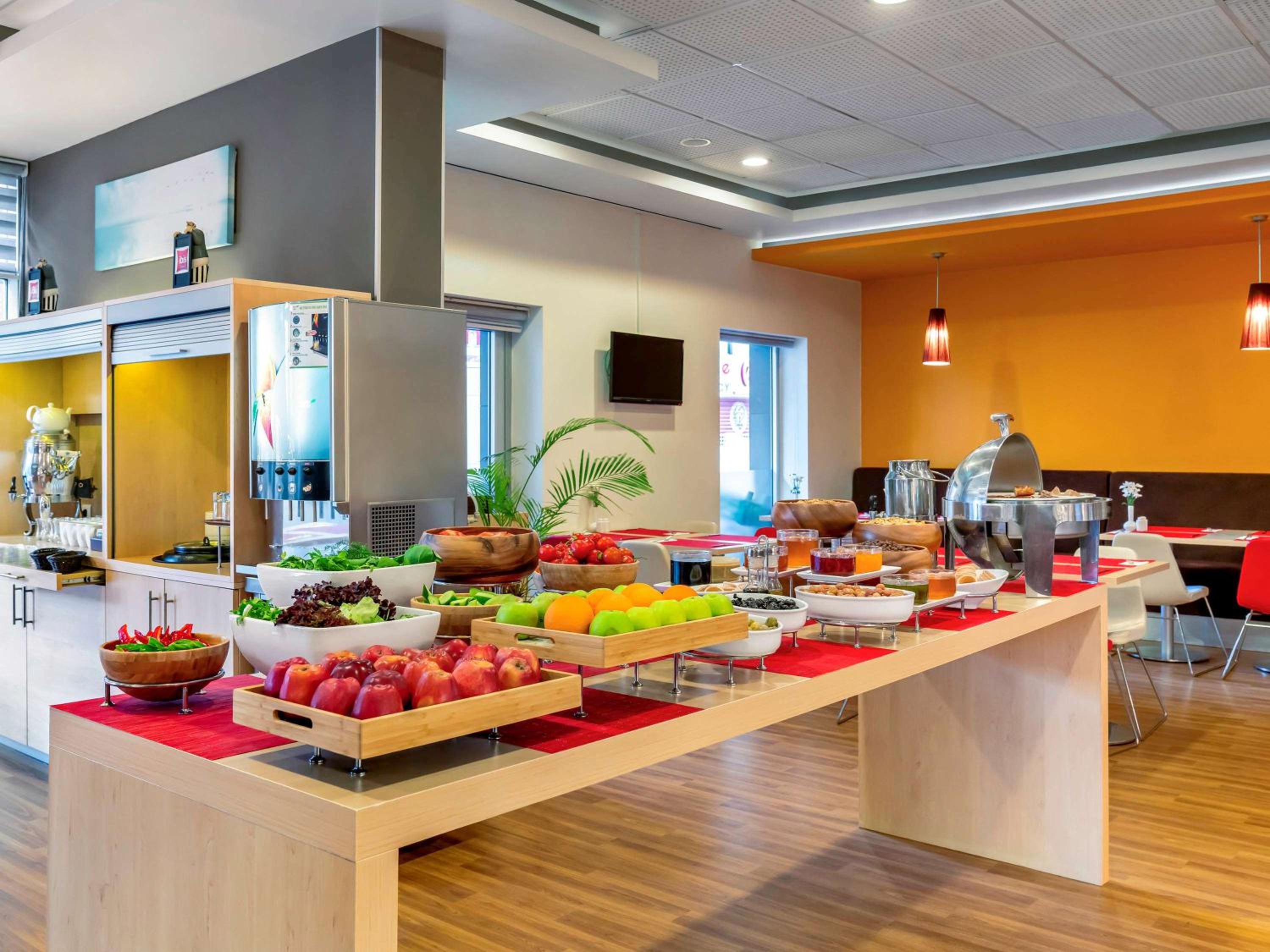 Ibis İzmir Alsancak - Image 14