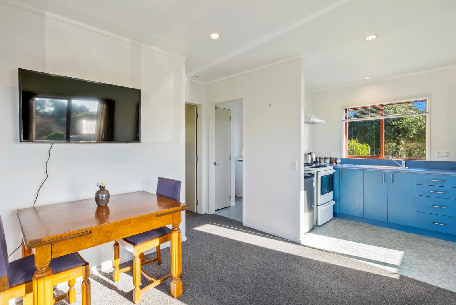 Cottage on Rutherford - Waikanae Holiday Home view 4