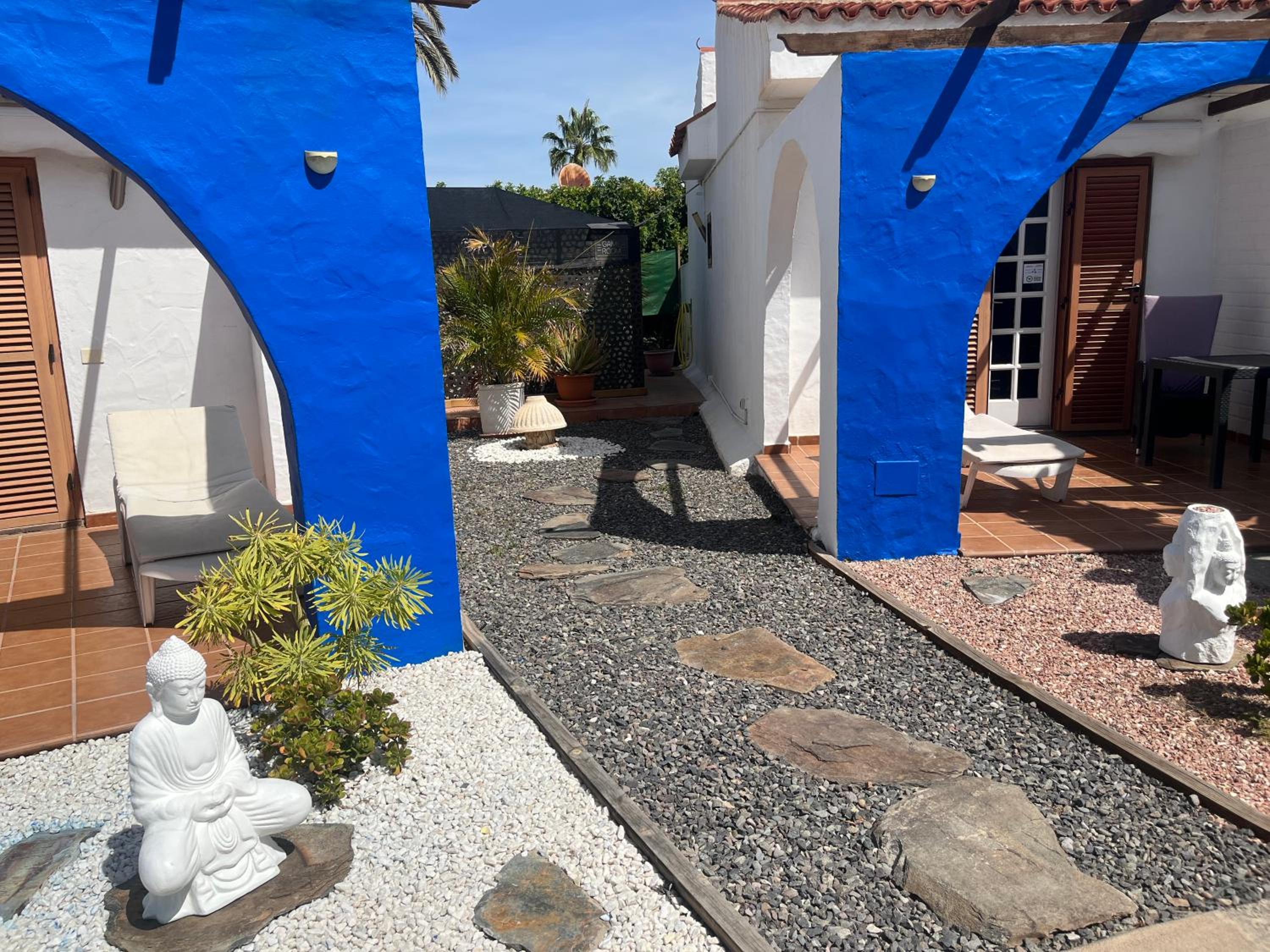 Rainbow Golf Bungalows, Gay Men-only Resort