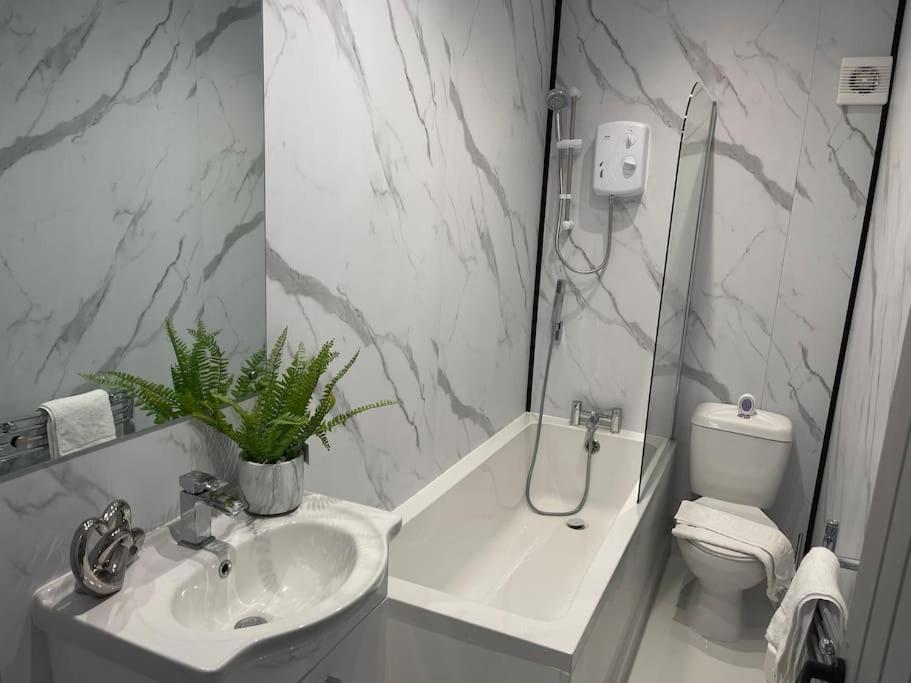 Ipswich Vacations - ED Executive Ipswich Accommodation - Property Image 20
