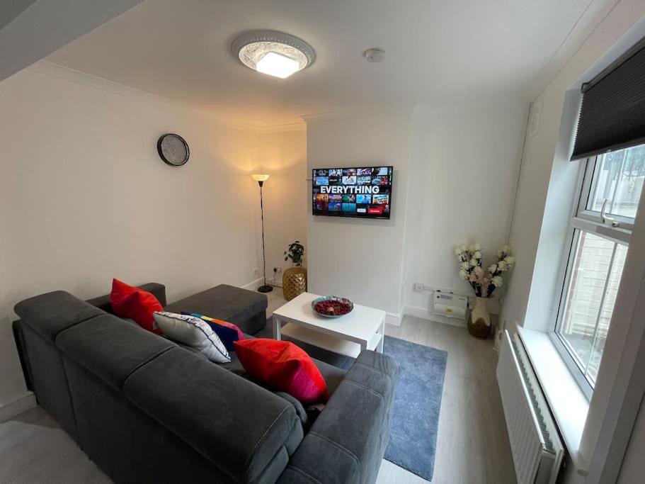 Ipswich Vacations - ED Executive Ipswich Accommodation - Property Image 3