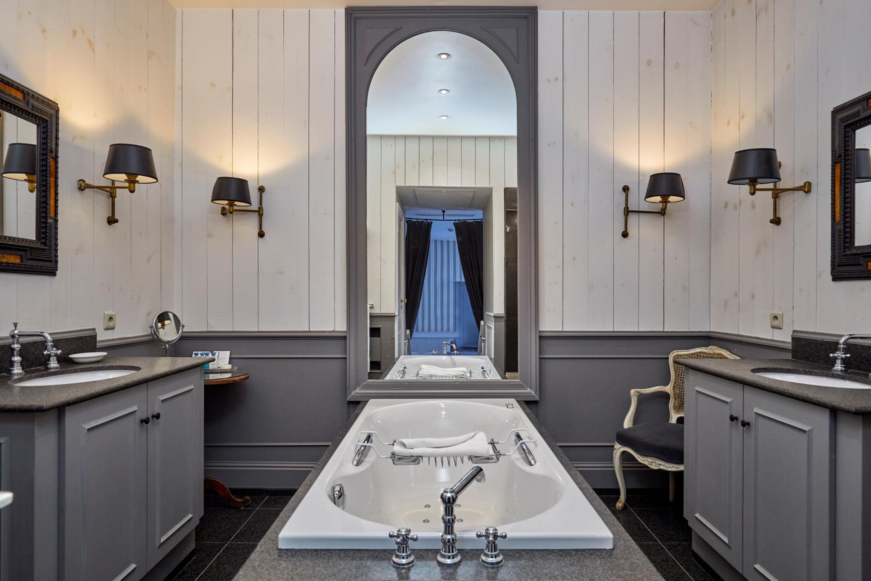 Bruges Vacations - The Pand - Charming Boutique Hotel - Property Image 16
