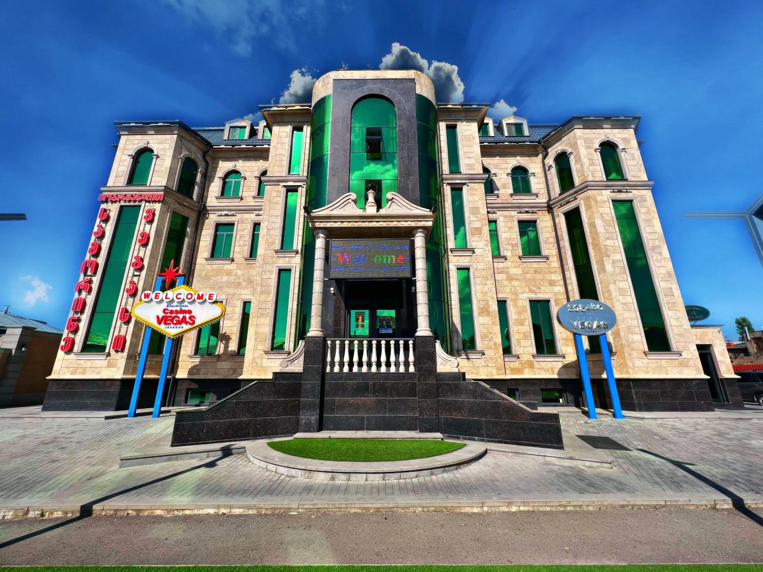 Hotel Vegas Hotel - Image 1