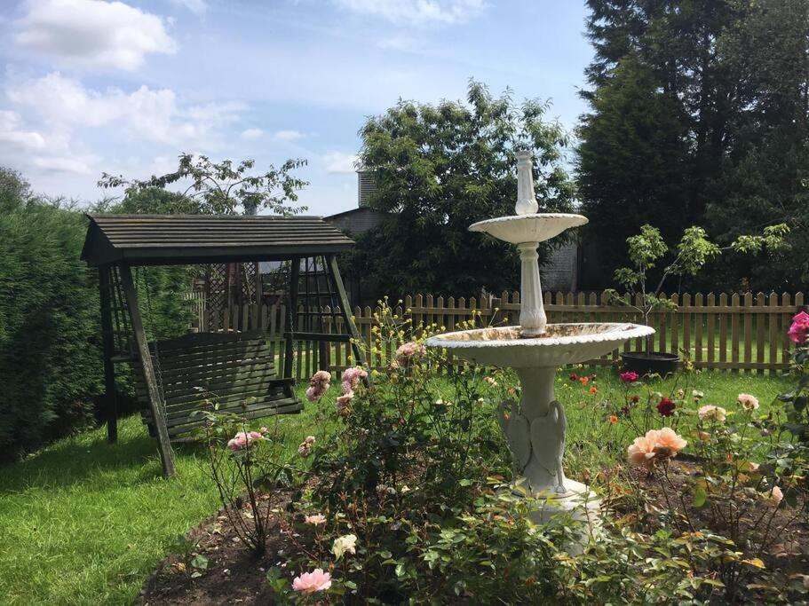 The Jewel in the Crown, countryside escape view 4