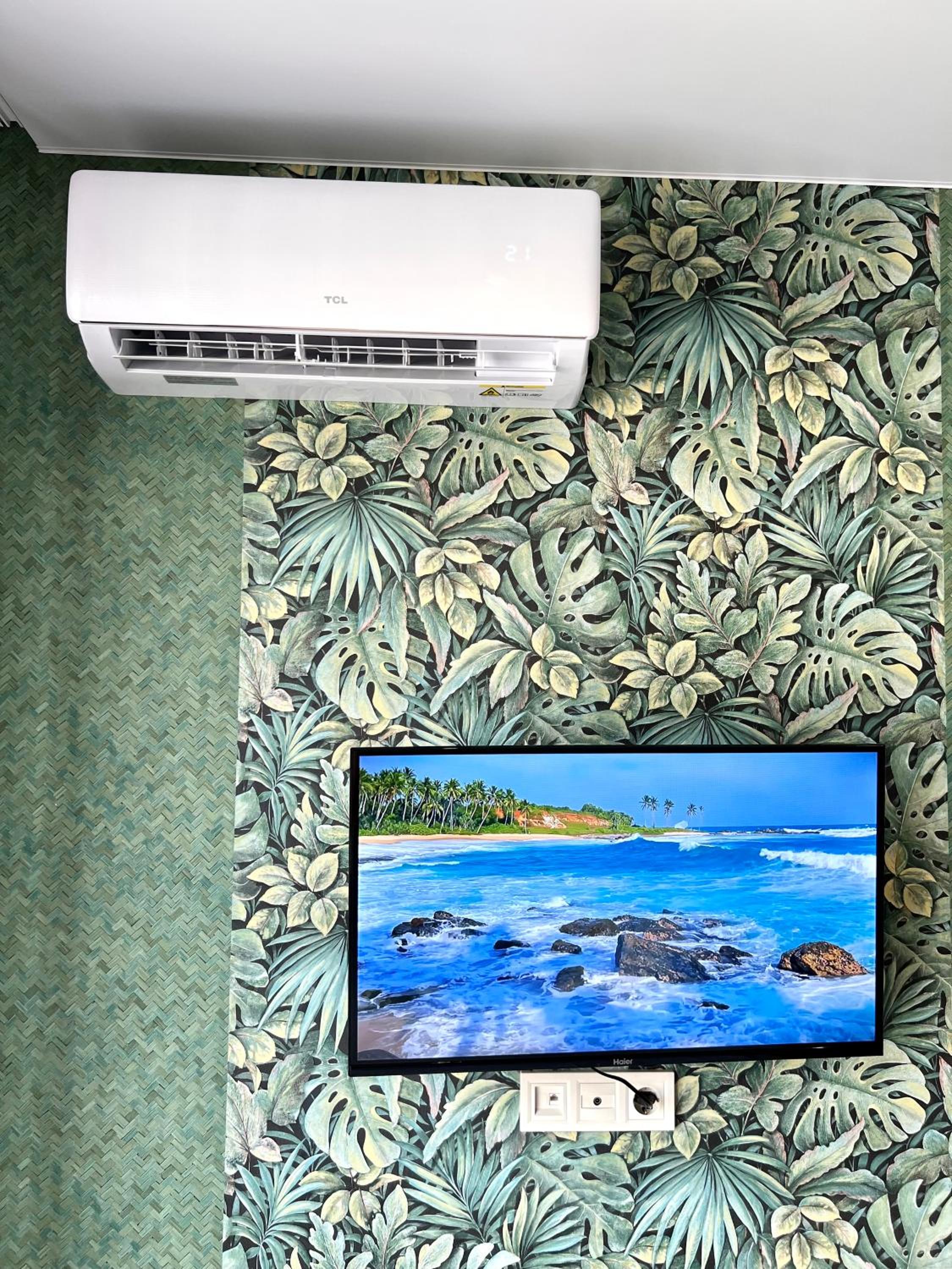 Photo 33