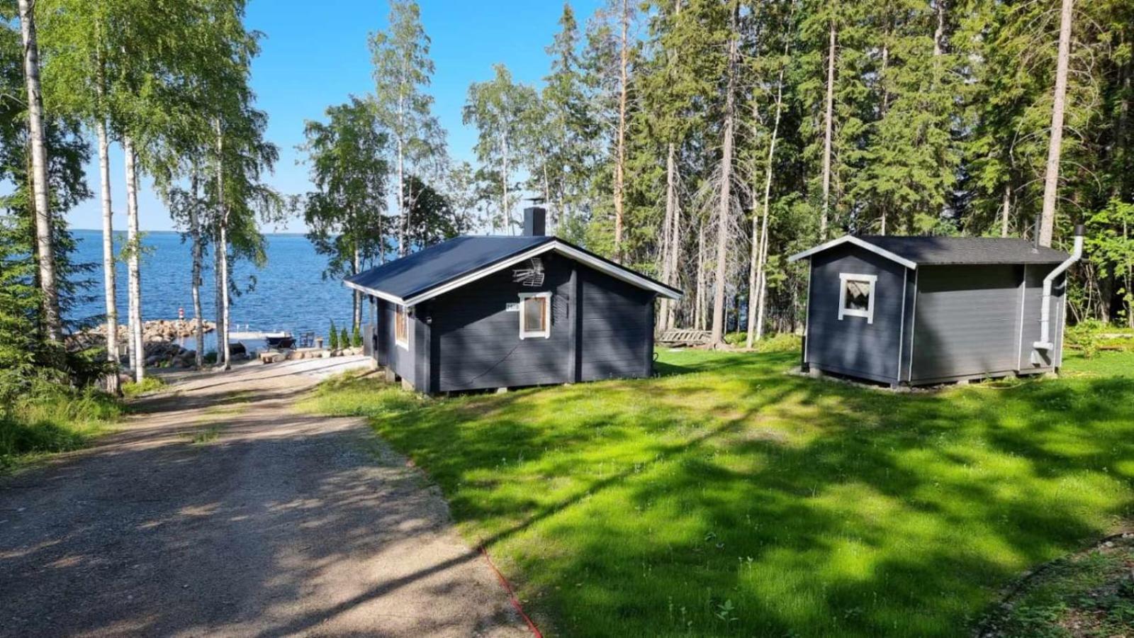 Mukava pieni 2-4h mökki min 2 vrk Saimaan rannalla, poreallas, puusauna, Wi-Fi, Smart TV, parivuode ja vuodesohva view 2
