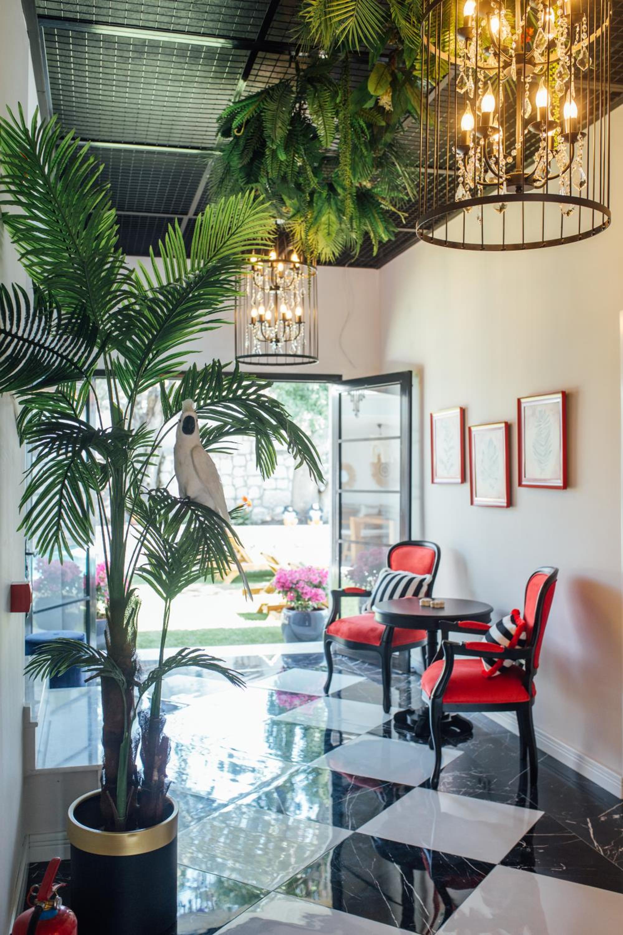 Hotel Chloe Boutique Hotel - Image 1