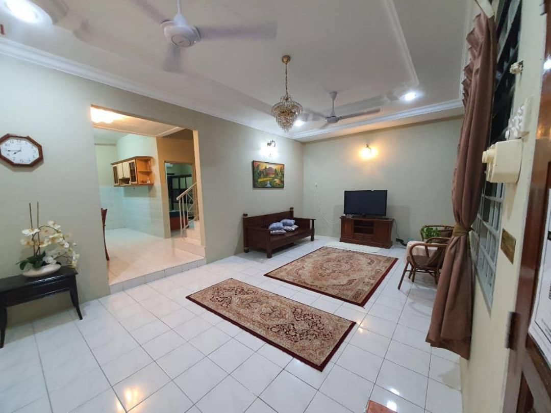 To' Teh Homestay photo 6