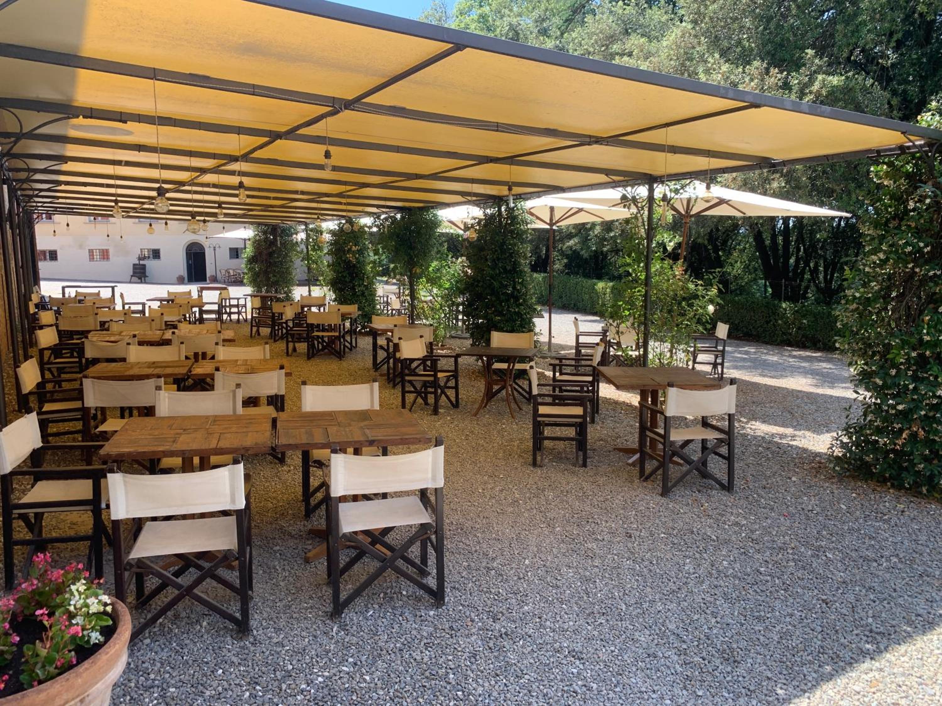 Incantevole borgo con piscine