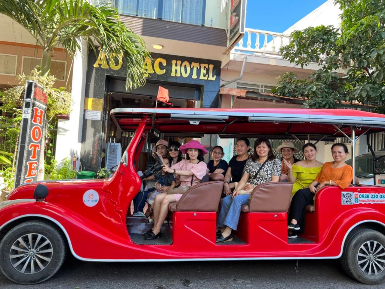 Au Lac Hotel