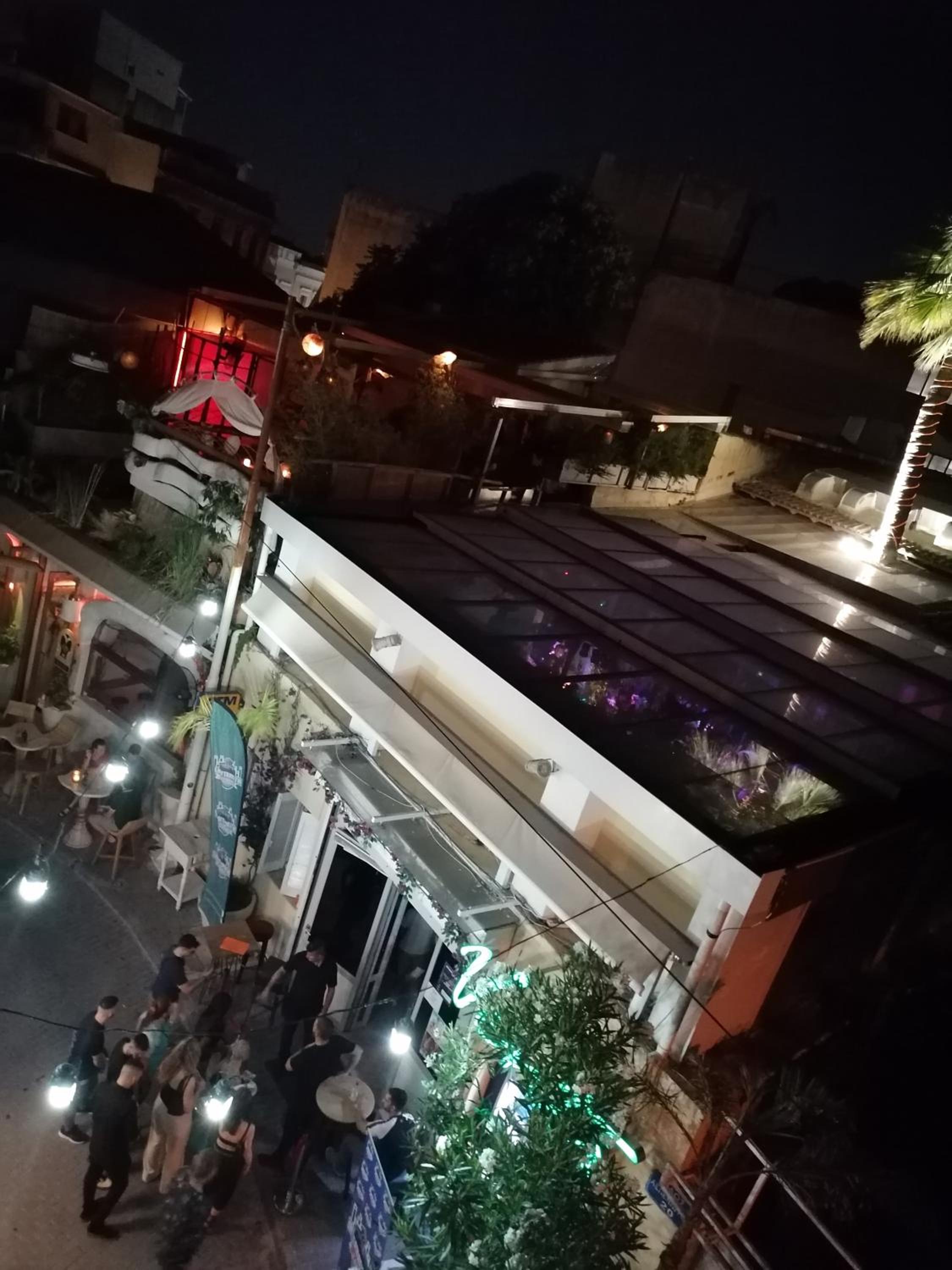 SHARED ROOMS NEAR ACROPOLIS AND MONASTIRAKI