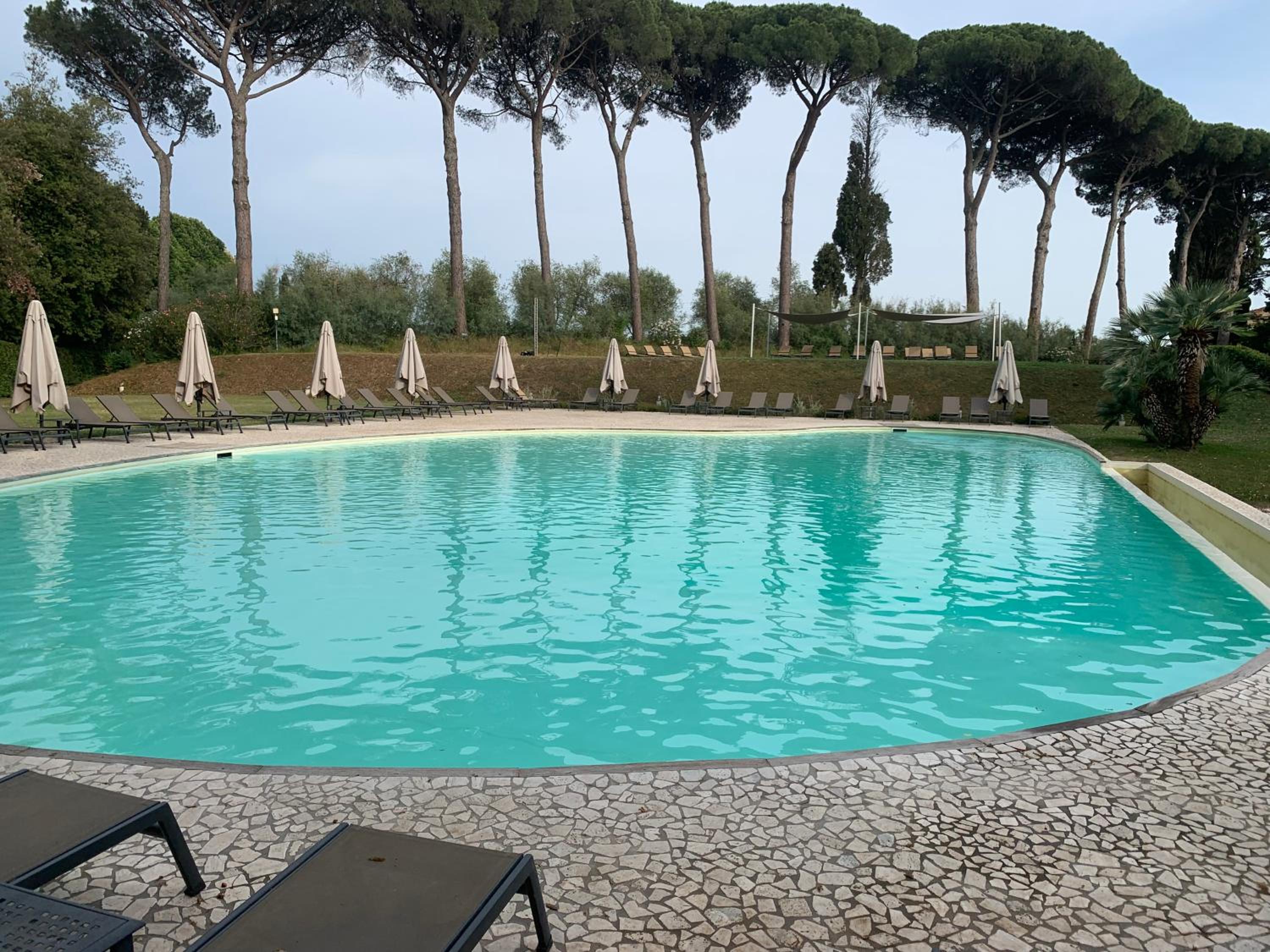 Incantevole borgo con piscine