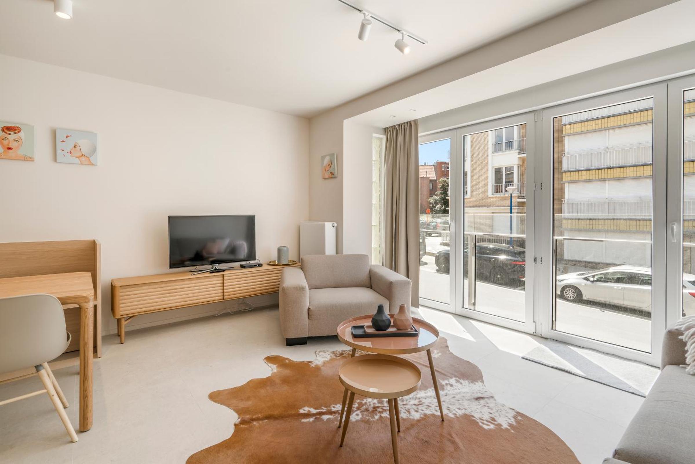 Appartement luxueus én op 1 min van het strand view 3