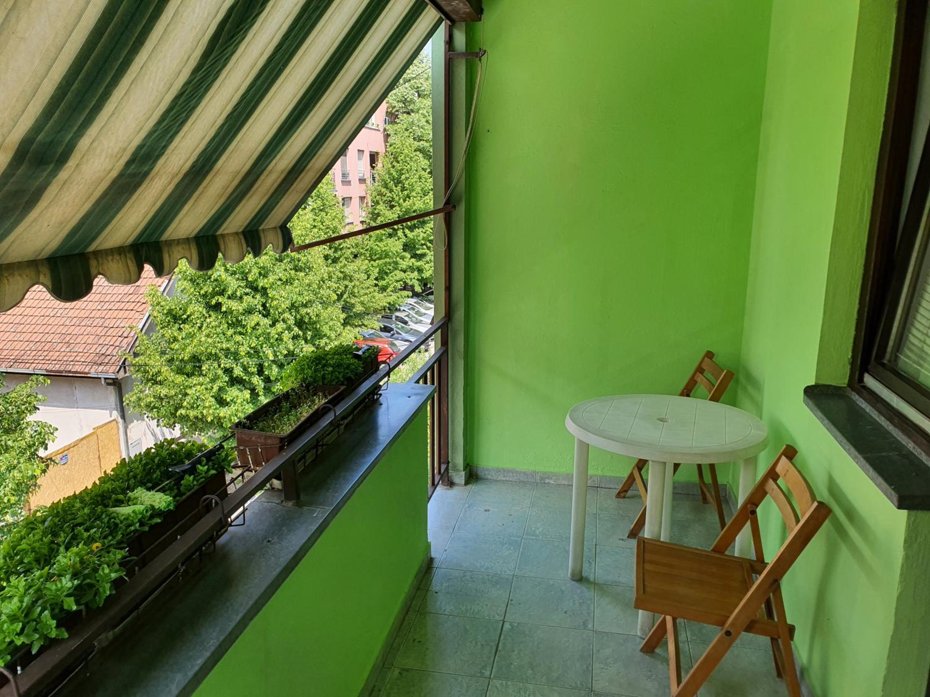 Apartman Yellow House view 4