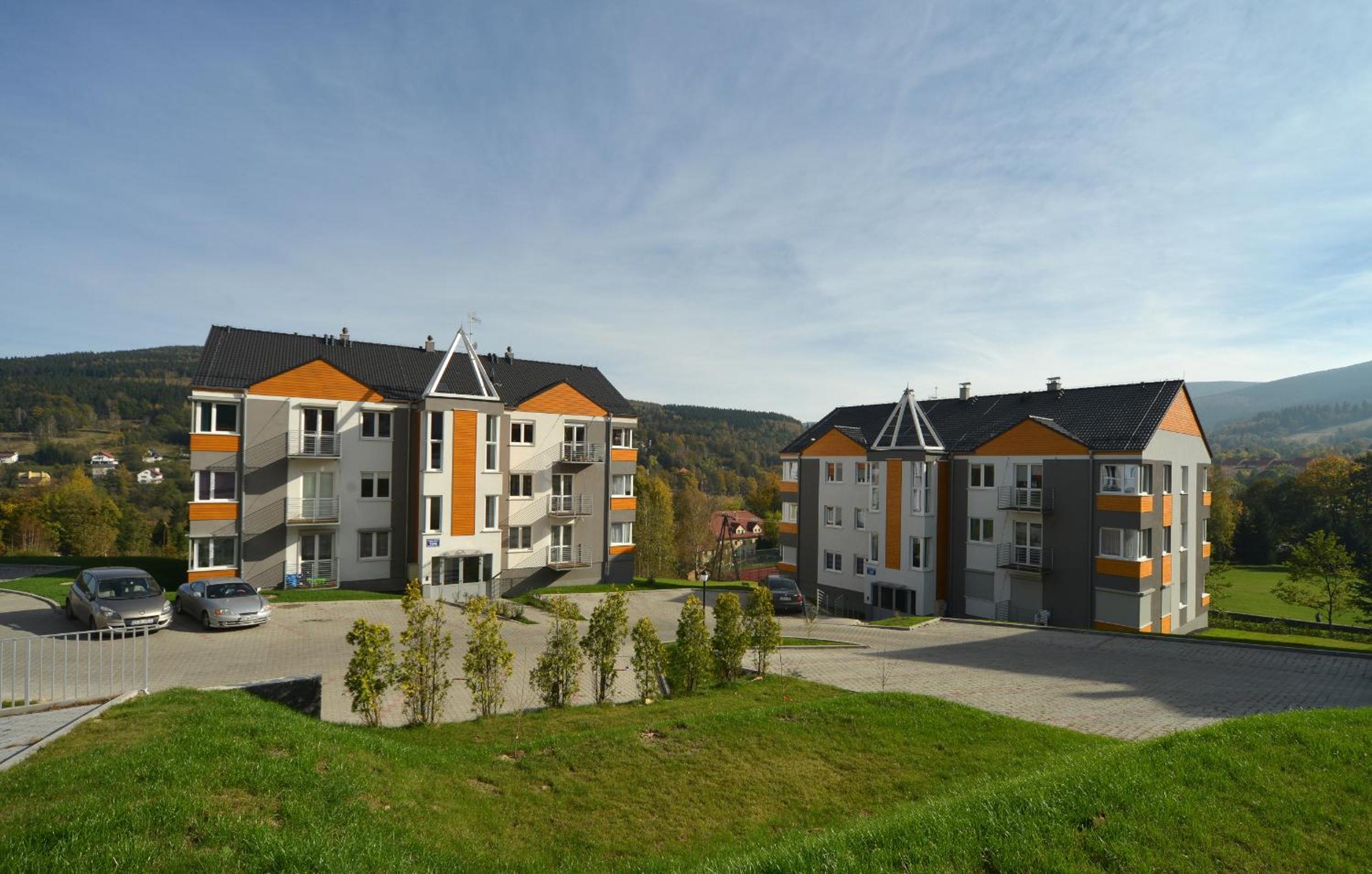 Stonowane i Eleganckie Apartamenty Sun Seasons 24 w Świeradowie Zdroju by Noclegi Renters view 2
