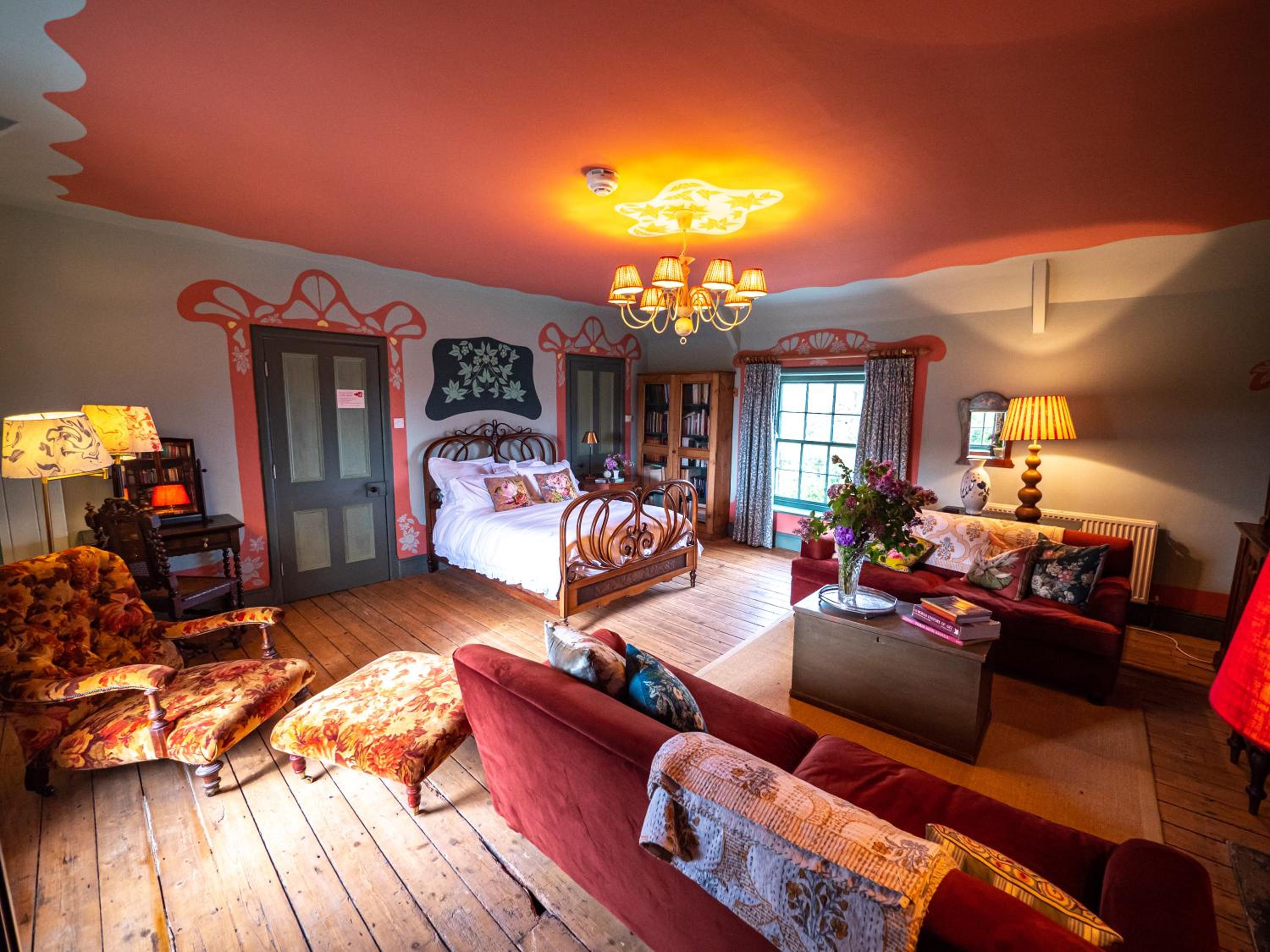 Sawcliffe Manor Country House with Spa, Free Parking, Catering, Self Checkin, Farmstay view 2