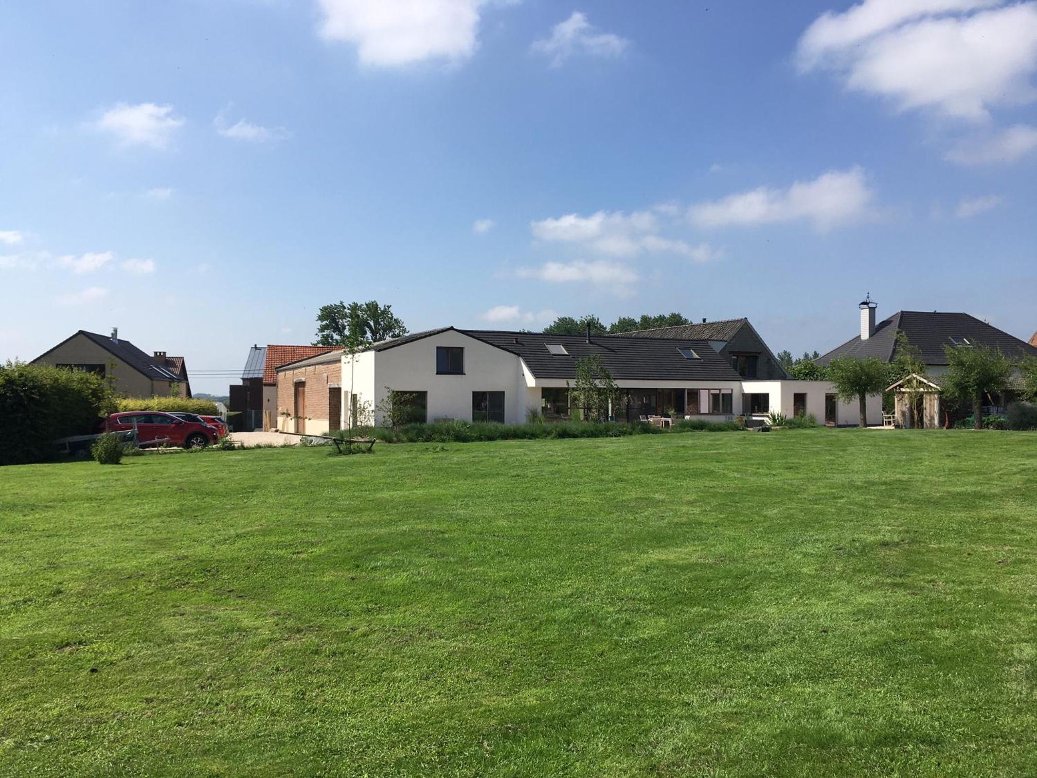 Beautiful holiday home in renovated farm 30 mins from Pairi Daiza