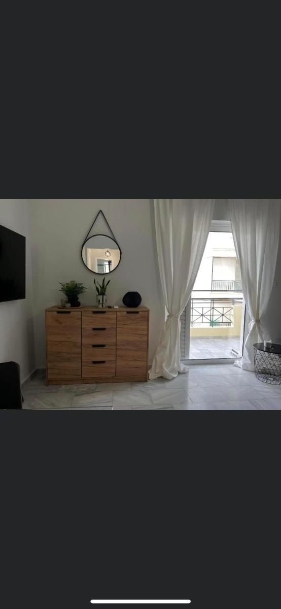 Hotel Sofenias Cosy Apartment - Image 1