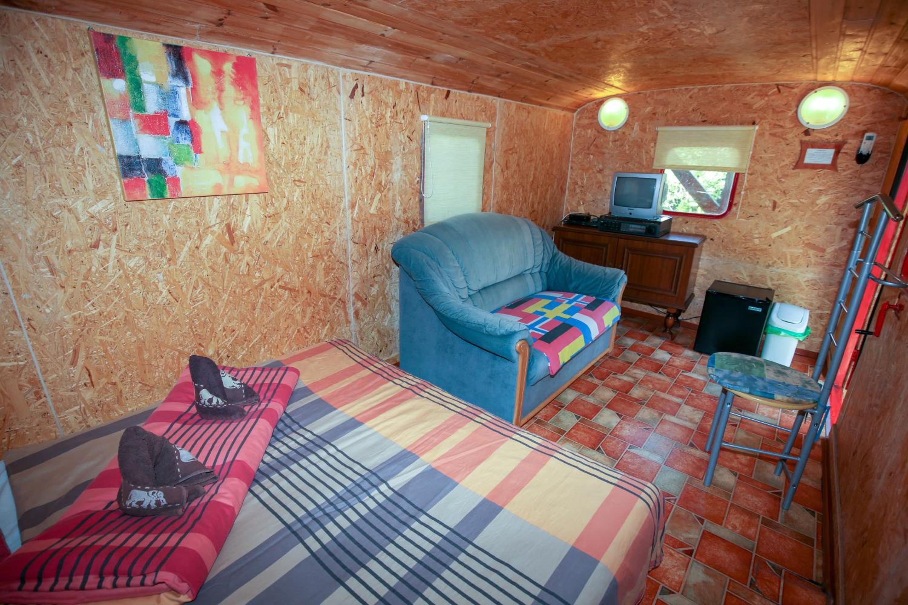 Karavan Sturovo, photo 16