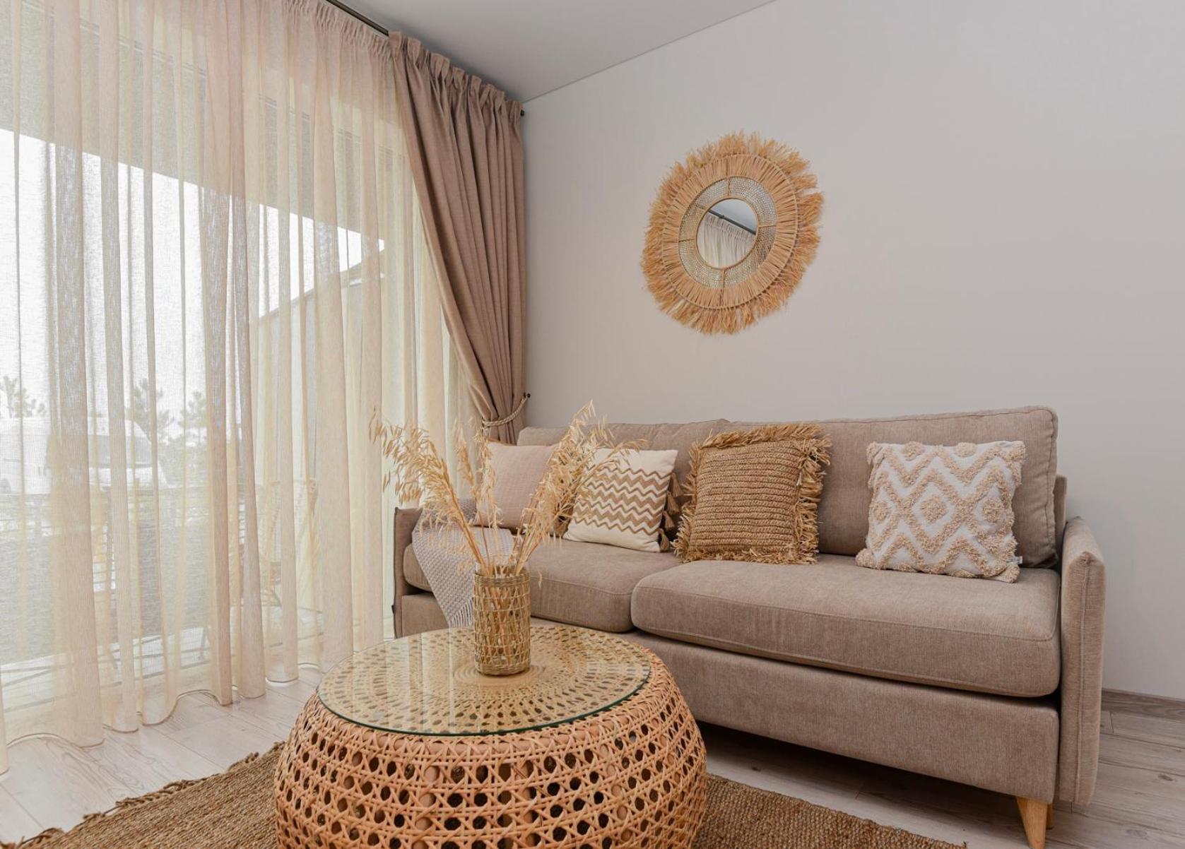 Stunning Seaside Studio with terrace and pool view 2