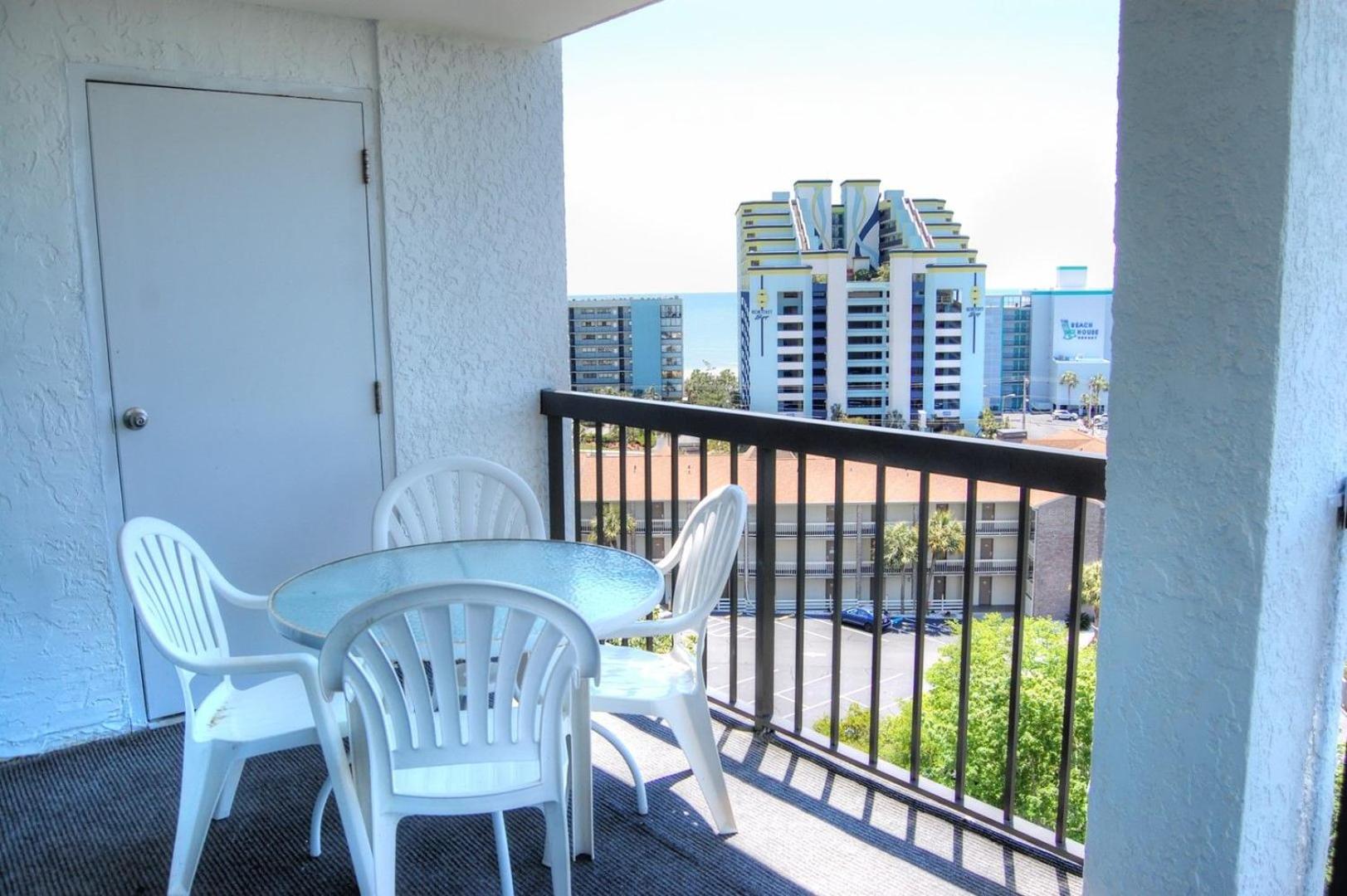 Sea Mark Towers 906