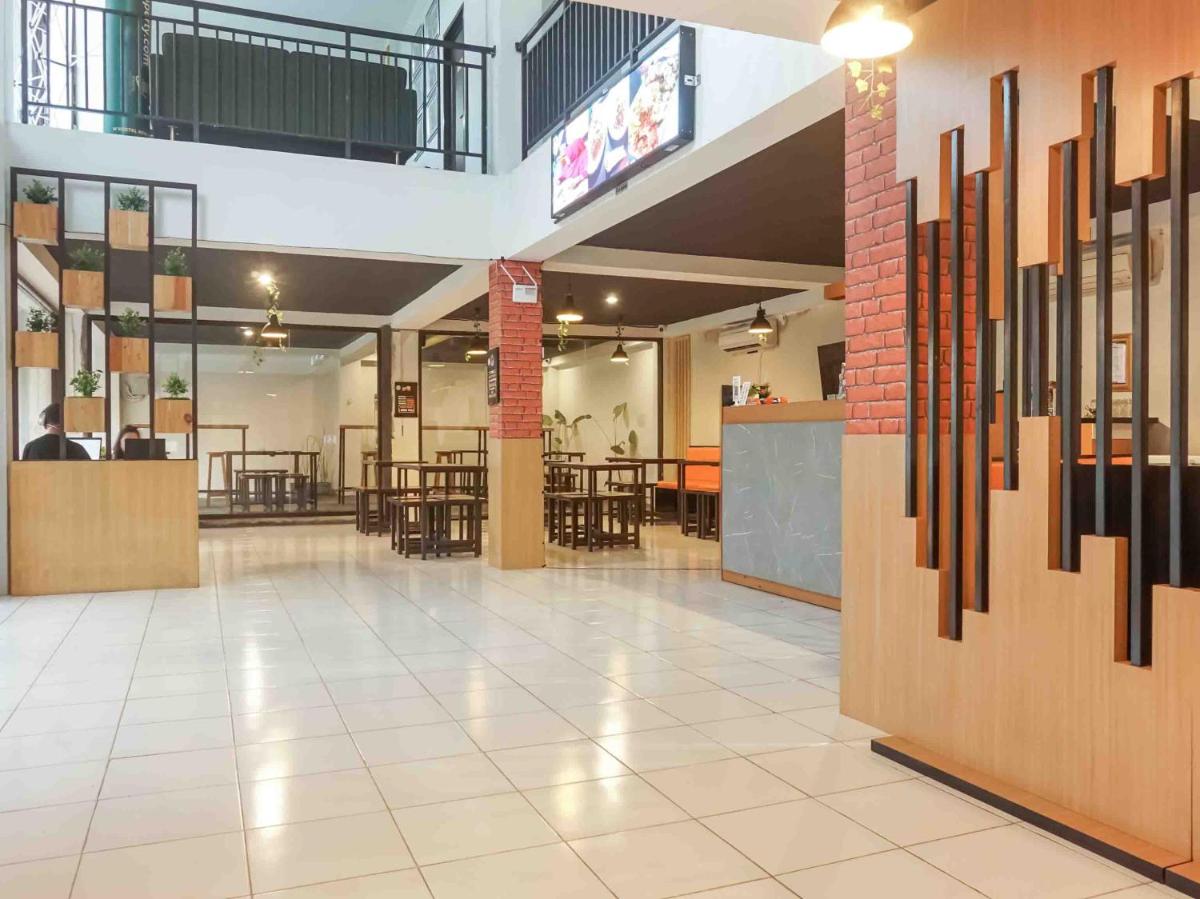 hotel reception