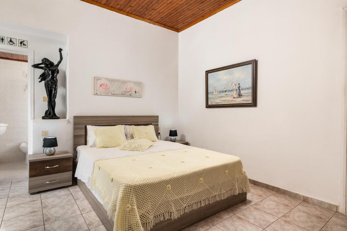 Karis Luxury Home photo 2
