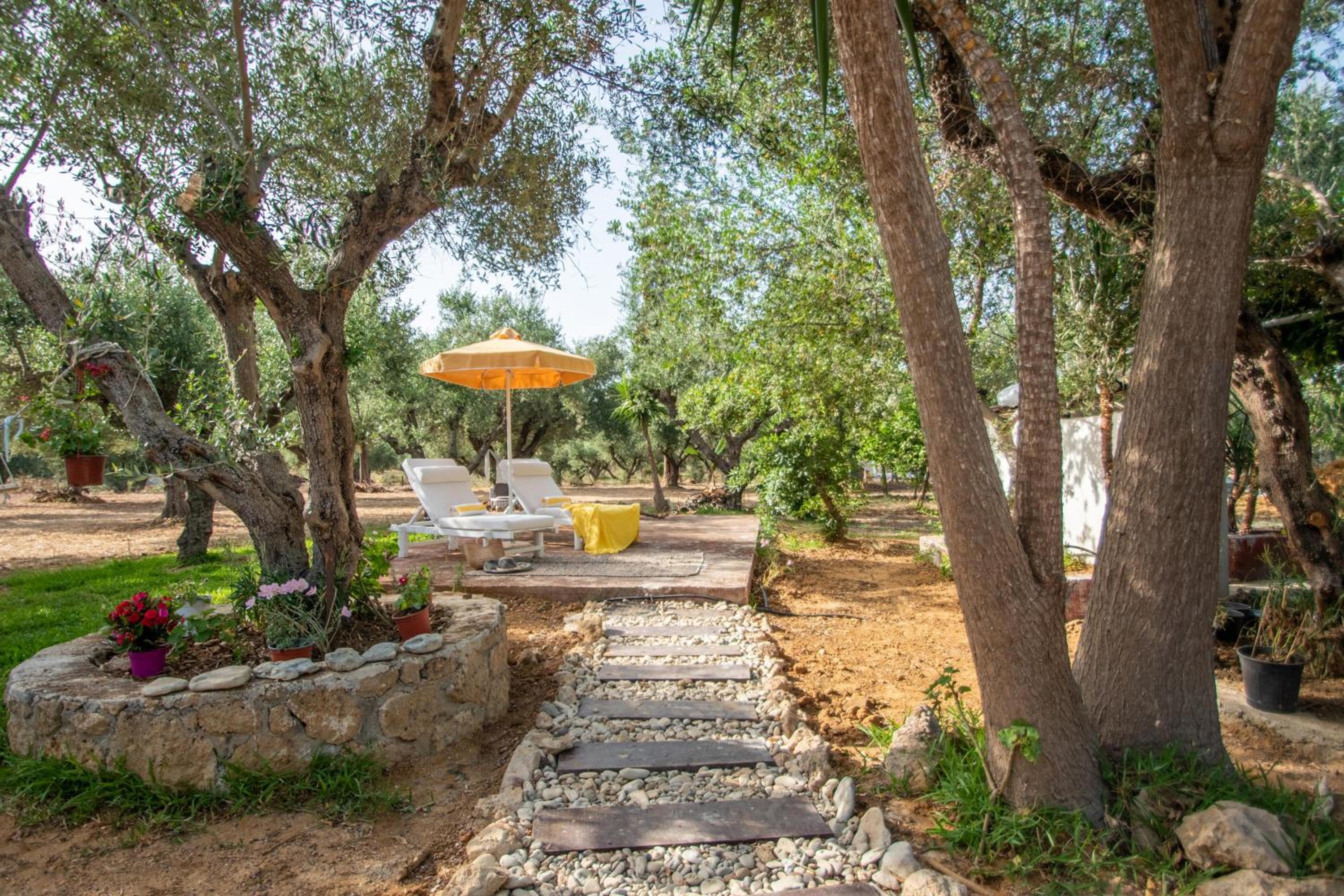 THIRES Guesthouse