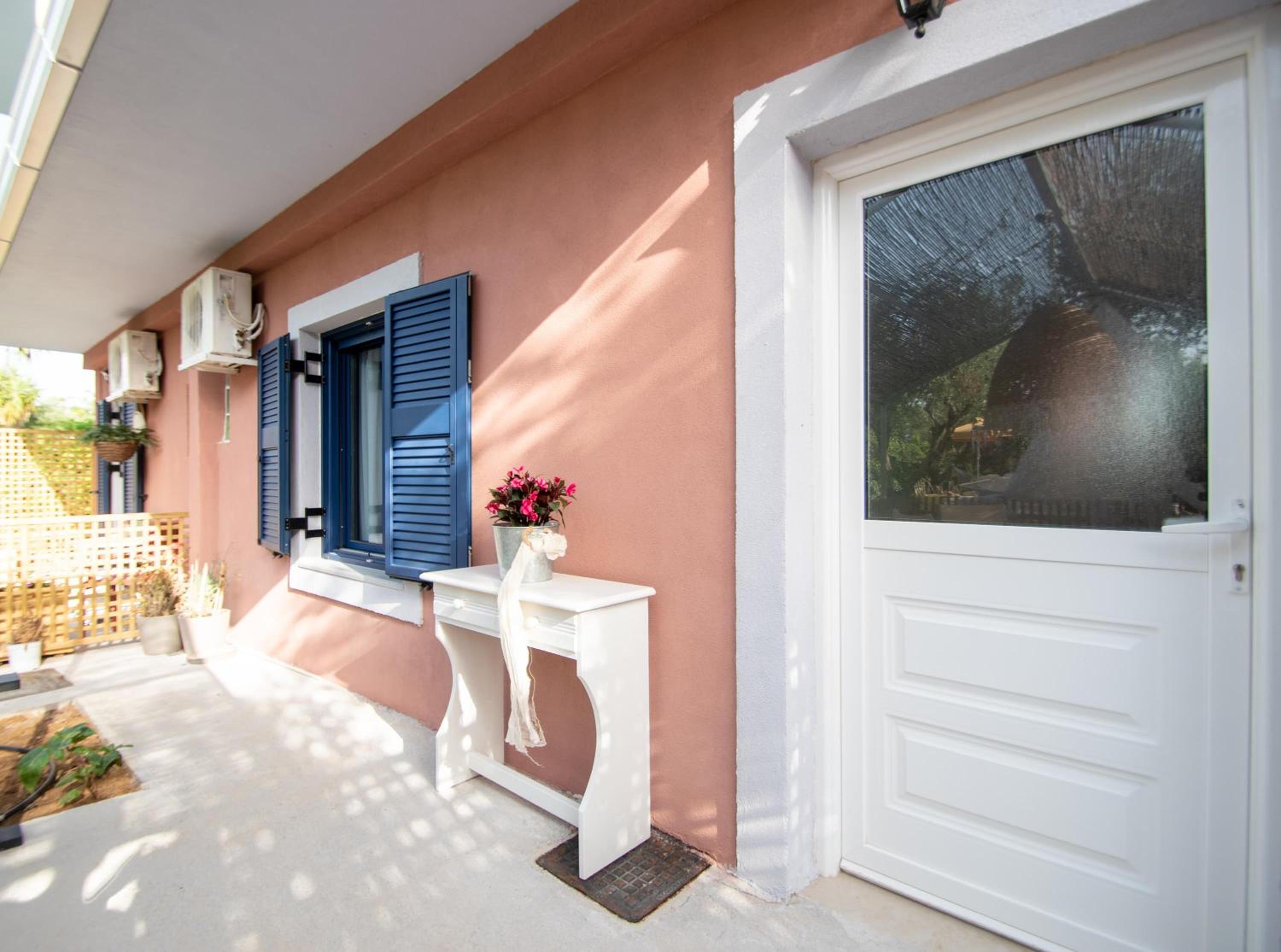 THIRES Guesthouse