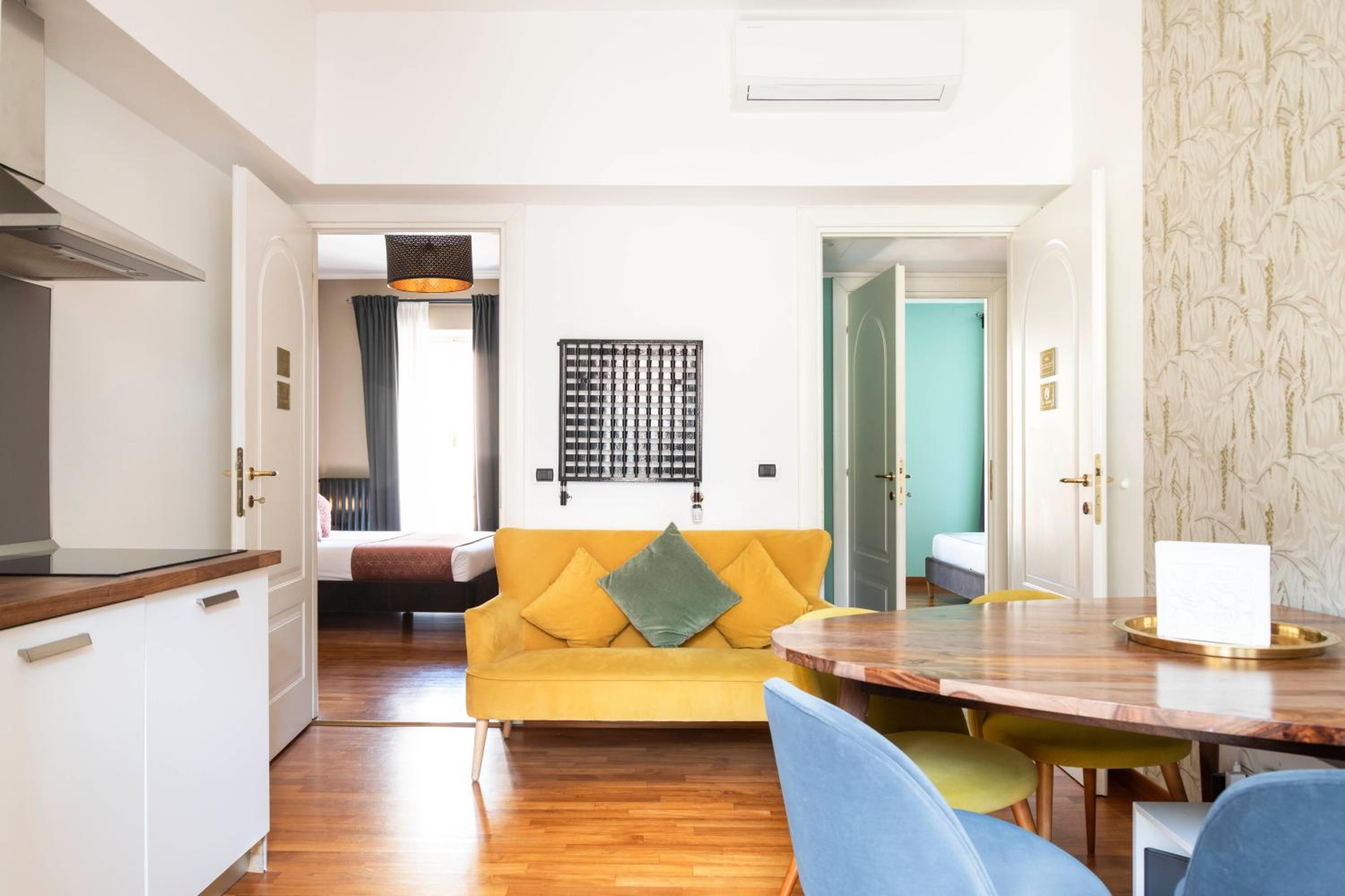 Heart Milan Apartments Duomo District