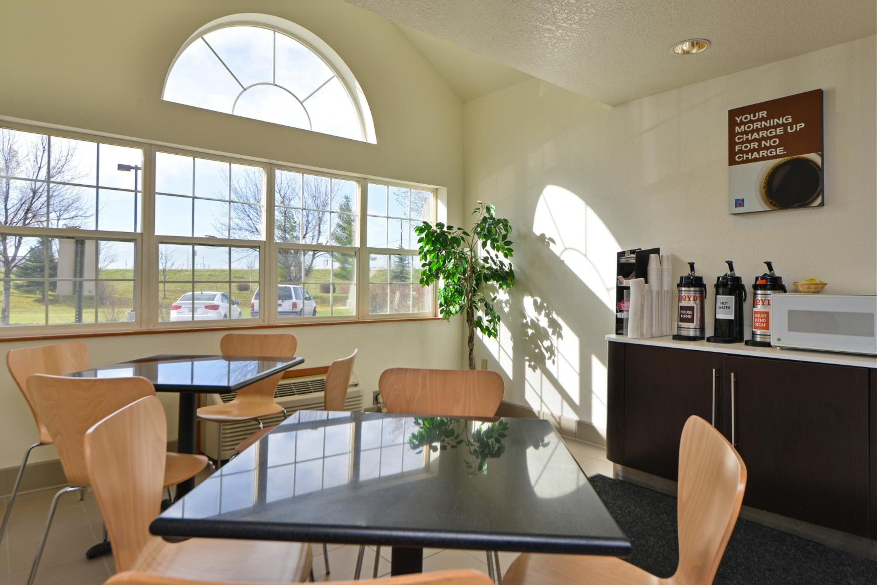 Boise Vacations - Motel 6-Meridian, ID - Boise W - Property Image 3