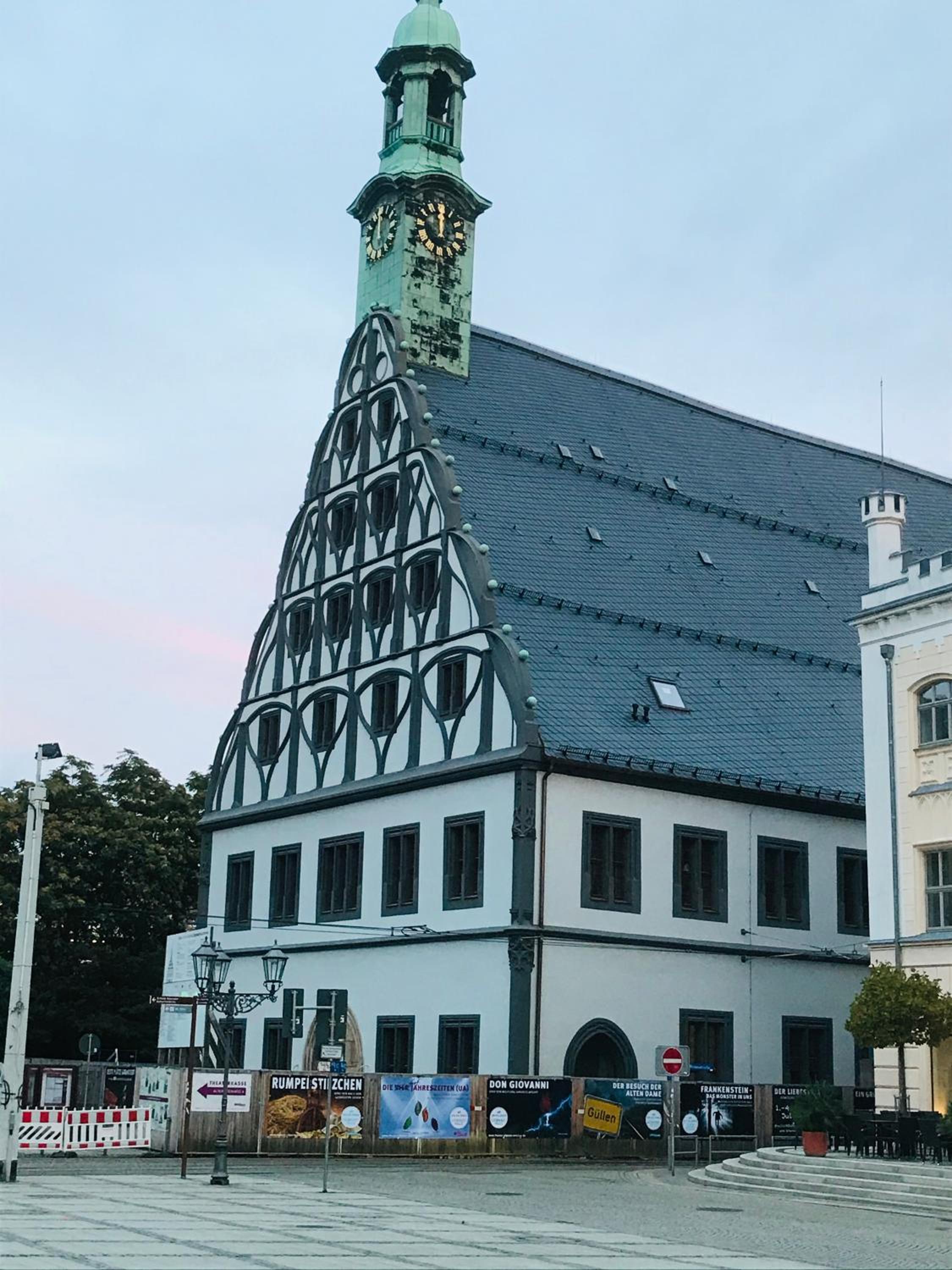 "Gluck auf" Lichtdurchflutete schicke Ferienwohnung in Zwickau - Property Image 51