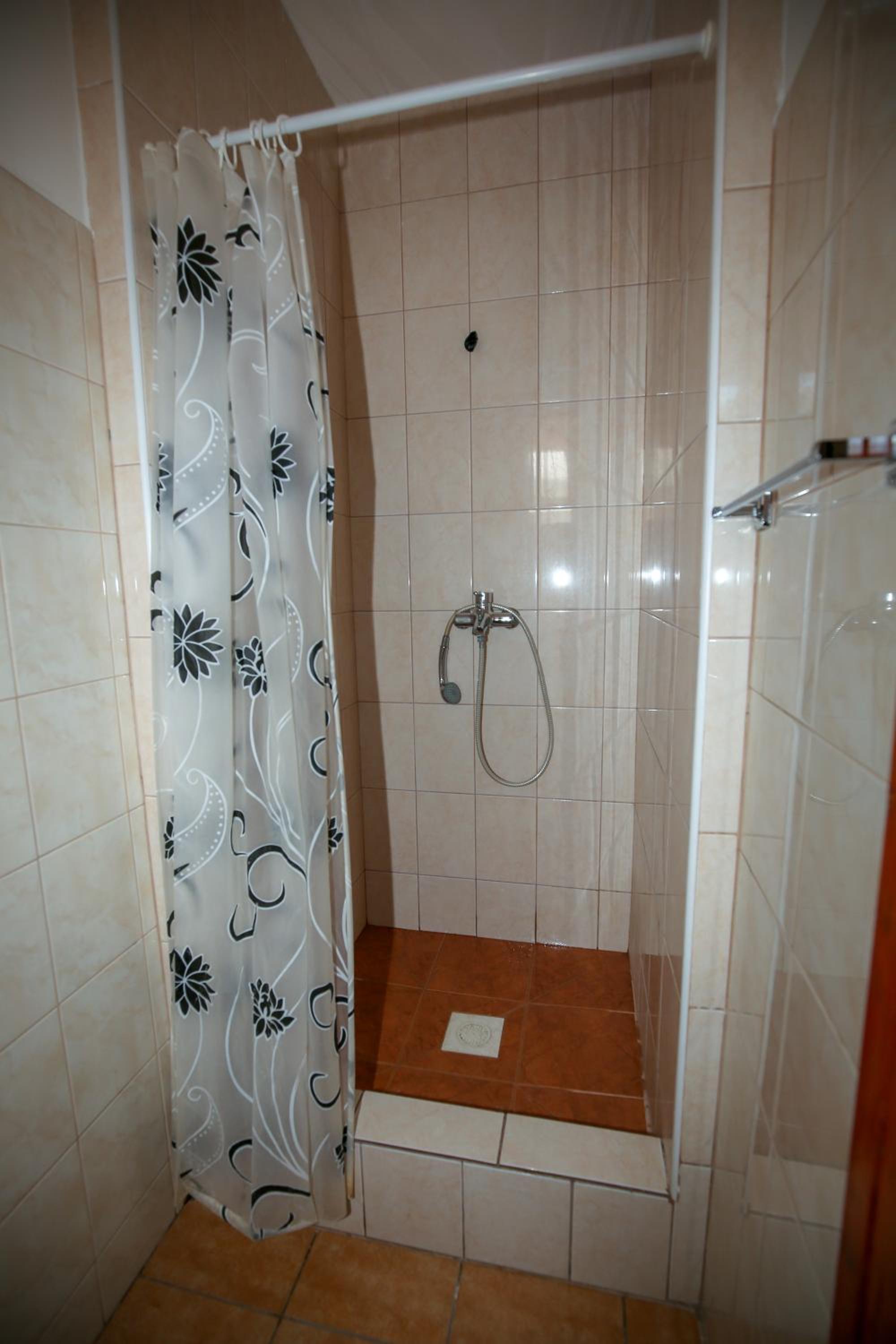 Photo 35